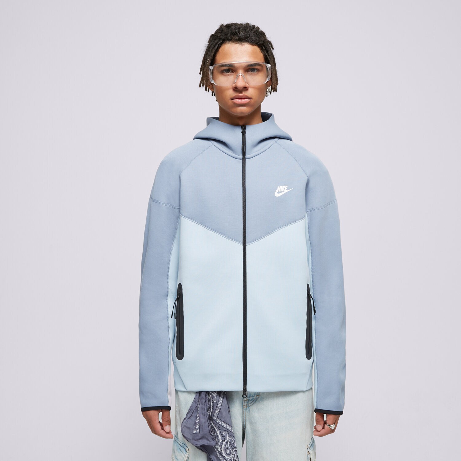 Bărbați bluză NIKE BLUZĂ ROZP CU GLUGĂ TECH FZ HD LT.ARMORY SWEATSHIRT FB7921-440 Albastru