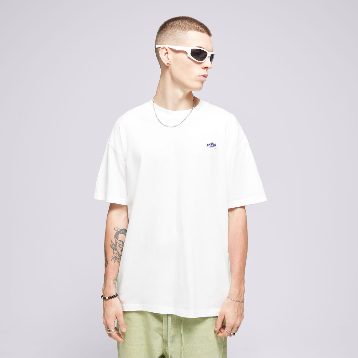 Bărbați tricou NIKE TRICOU M NSW TEE M90 LBR PATCH FV3751-100 Alb