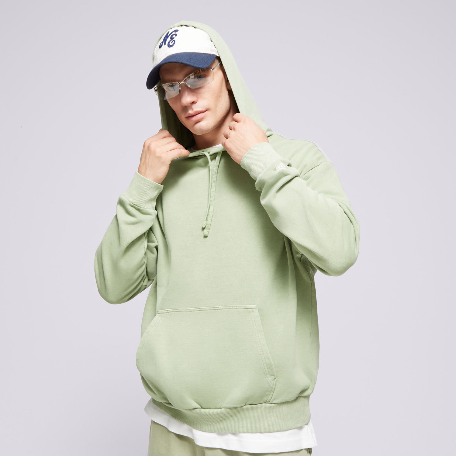 Bărbați bluză NEW ERA BLUZĂ CU GLUGĂ NE WASHED OVERSIZED NONE 60502671 Verde