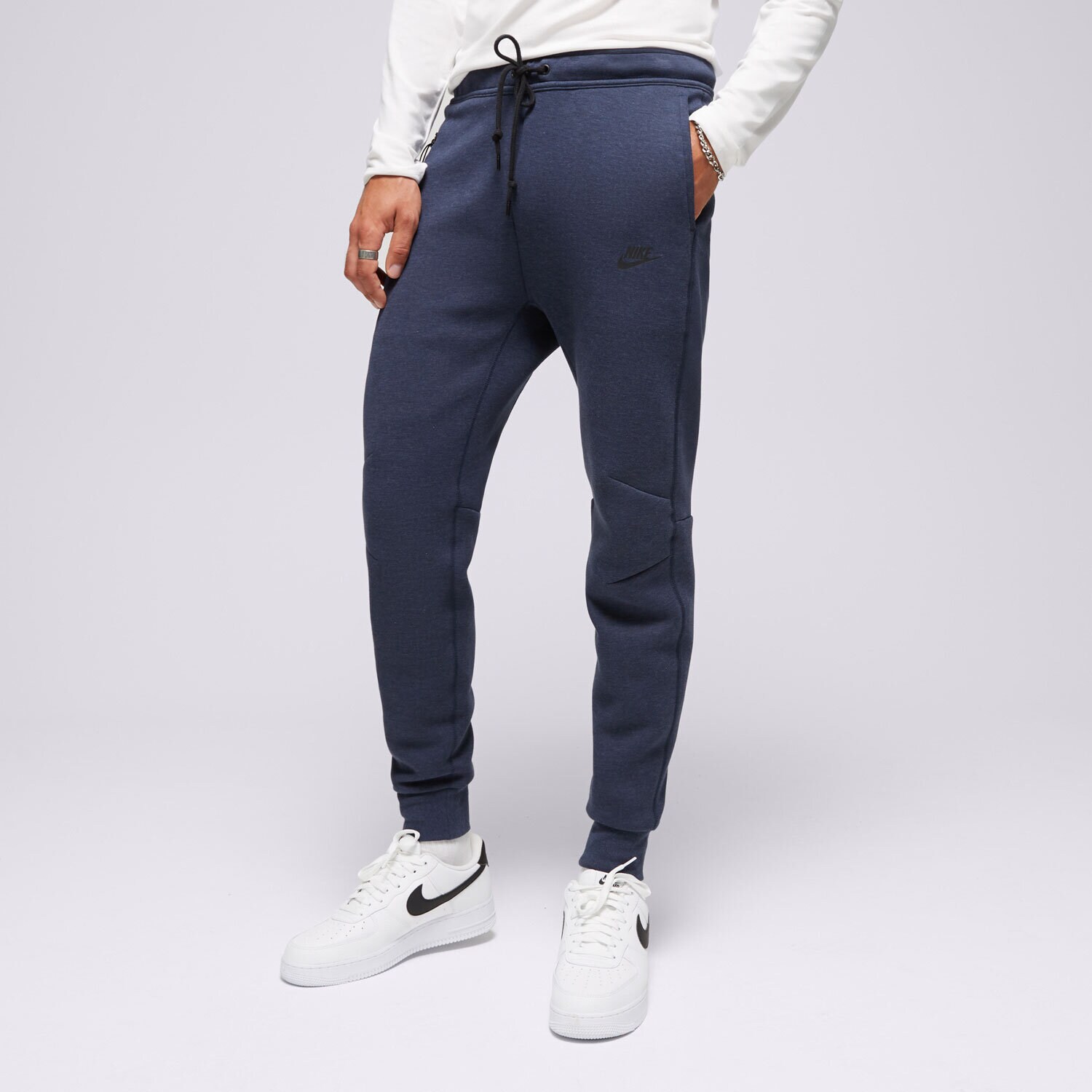 Bărbați pantaloni NIKE PANTALONI M NK TCH FLC JGGR FB8002-473 Bleumarin