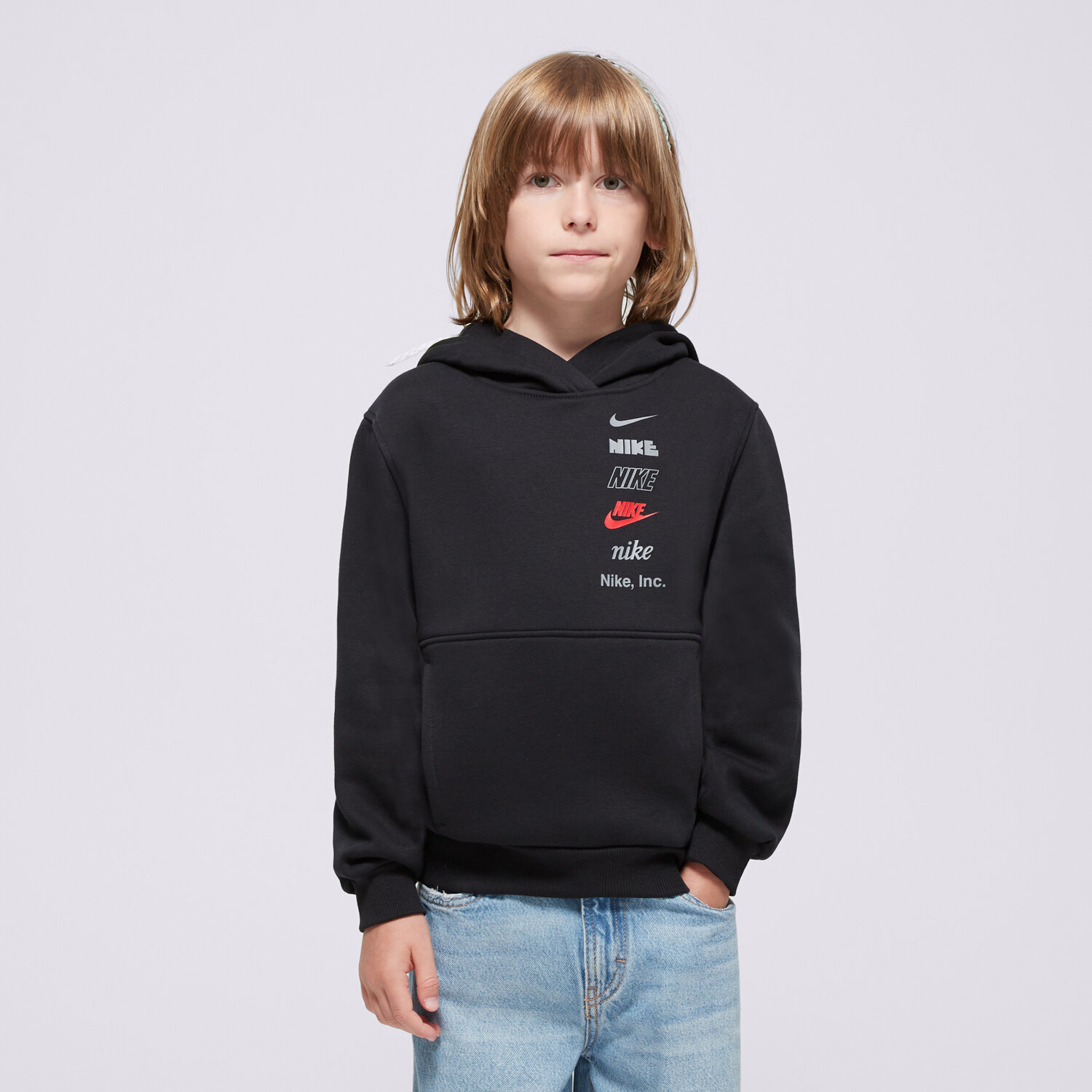 Copii bluză NIKE BLUZĂ CU GLUGĂ K NSW CLUB FLC HDY MLOGO BOY HQ0970-010 Negru