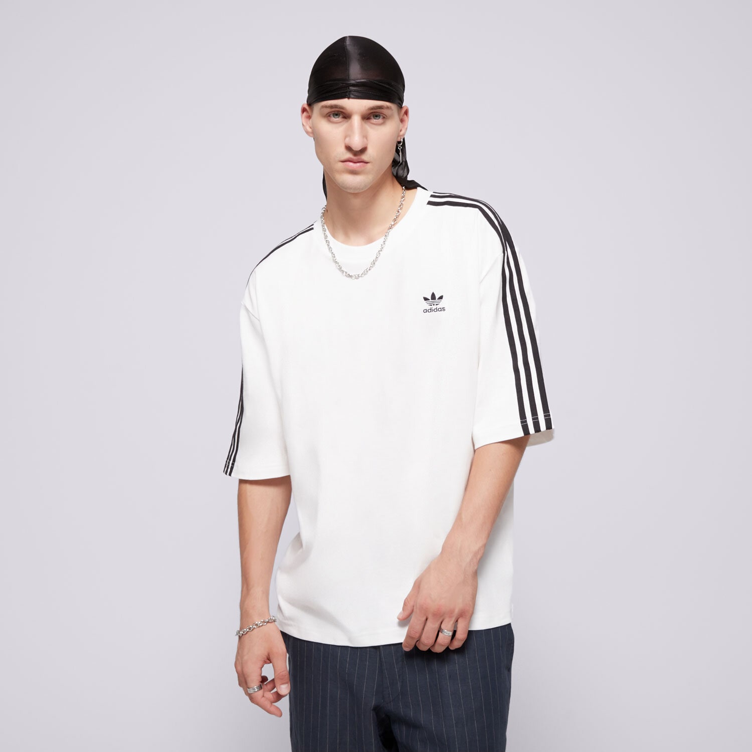 Bărbați tricou ADIDAS TRICOU OVERSIZE TEE IZ2474 Alb