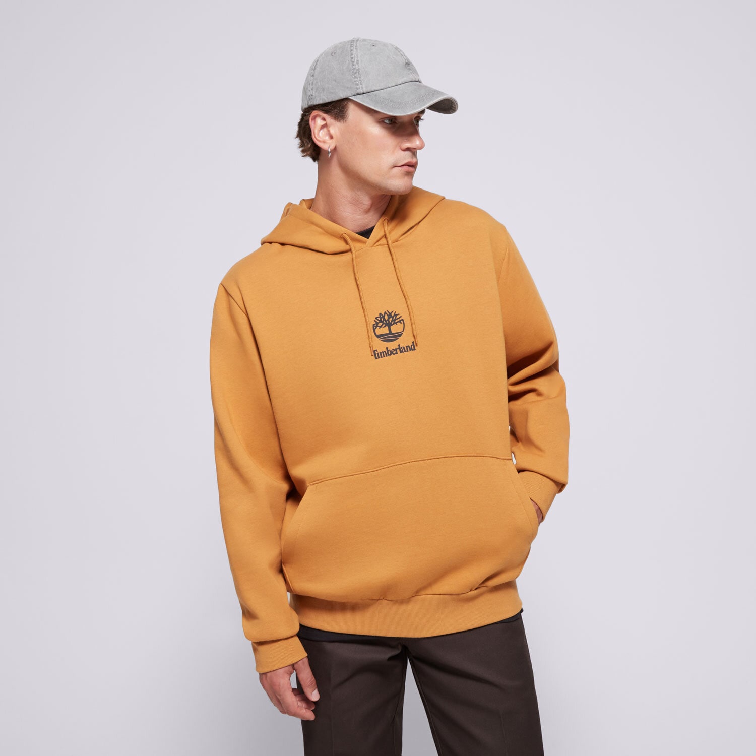 Bărbați bluză TIMBERLAND BLUZĂ CU GLUGĂ NEW SMALL LOGO PRINT TB0A6WZAP471 Maro
