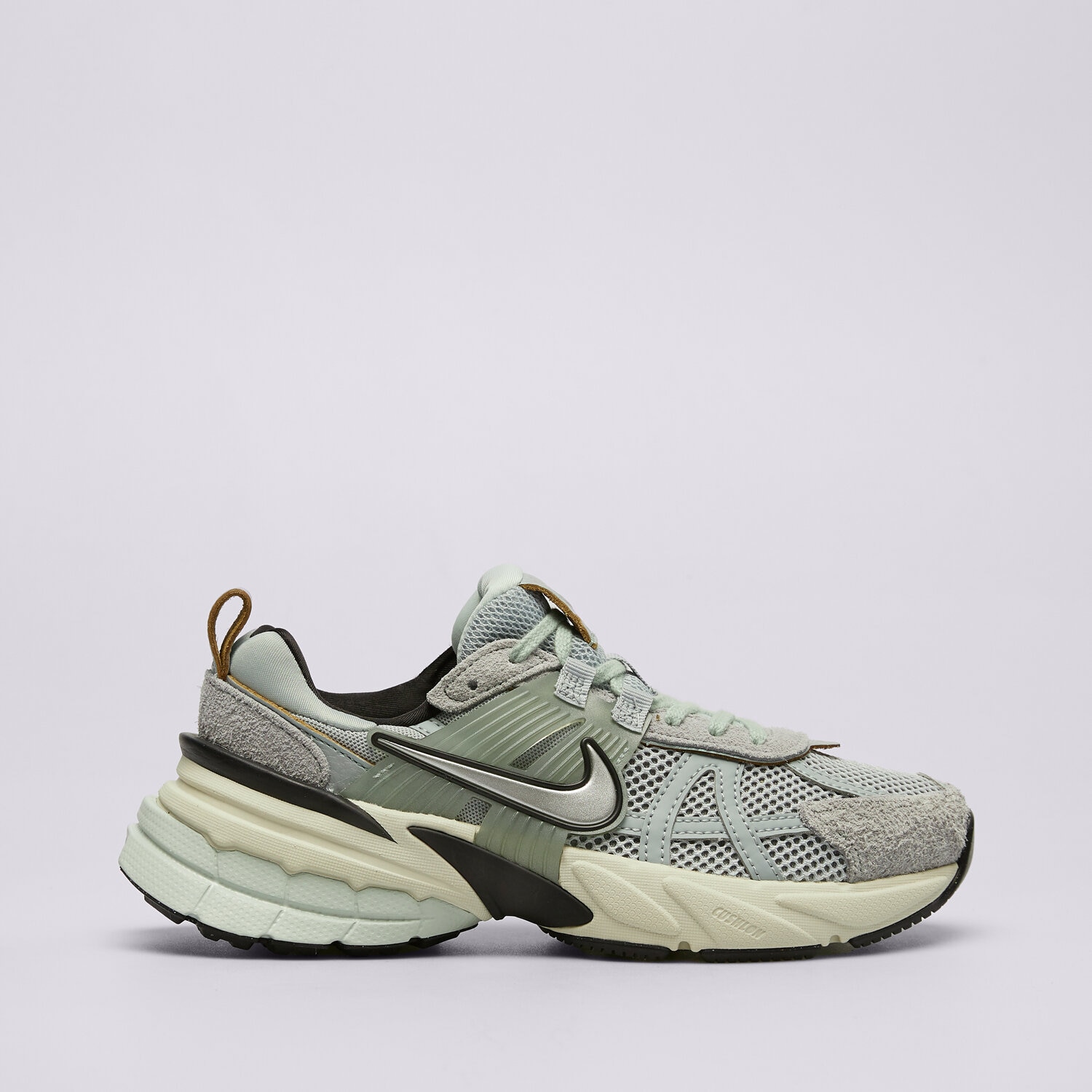 Femei pantofi sport NIKE W V2K RUN FN6703-003 Verde