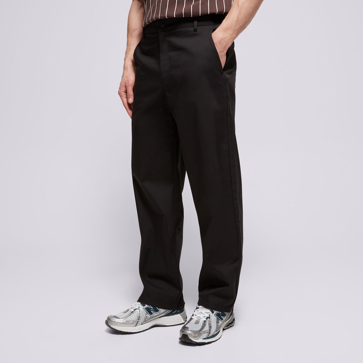 Bărbați pantaloni NEW BALANCE PANTALONI  ATHLETICS STANDARD PANT 30" MP43560BK Negru