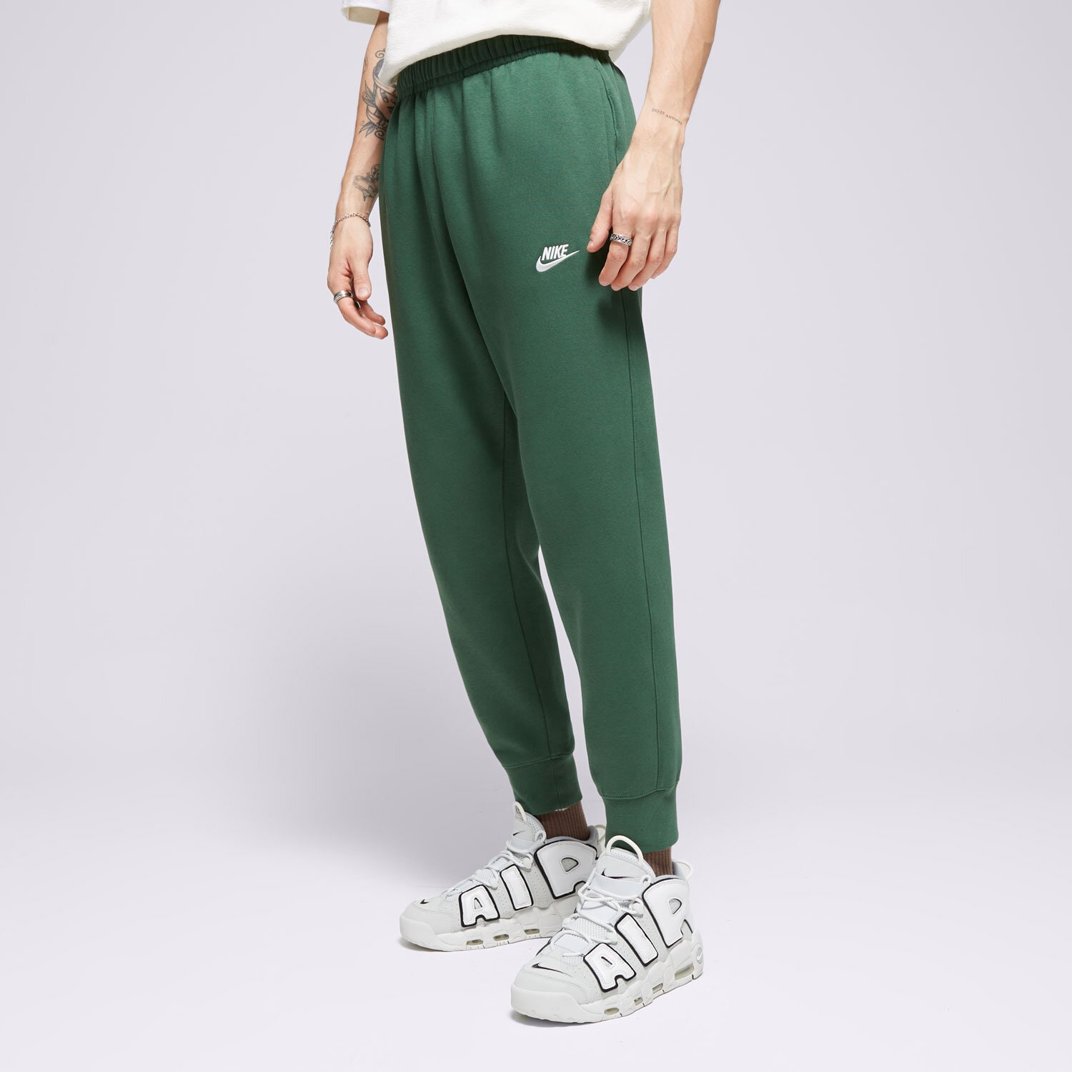 Bărbați pantaloni NIKE PANTALONI  M NSW CLUB JGGR BB BV2671-323 Verde