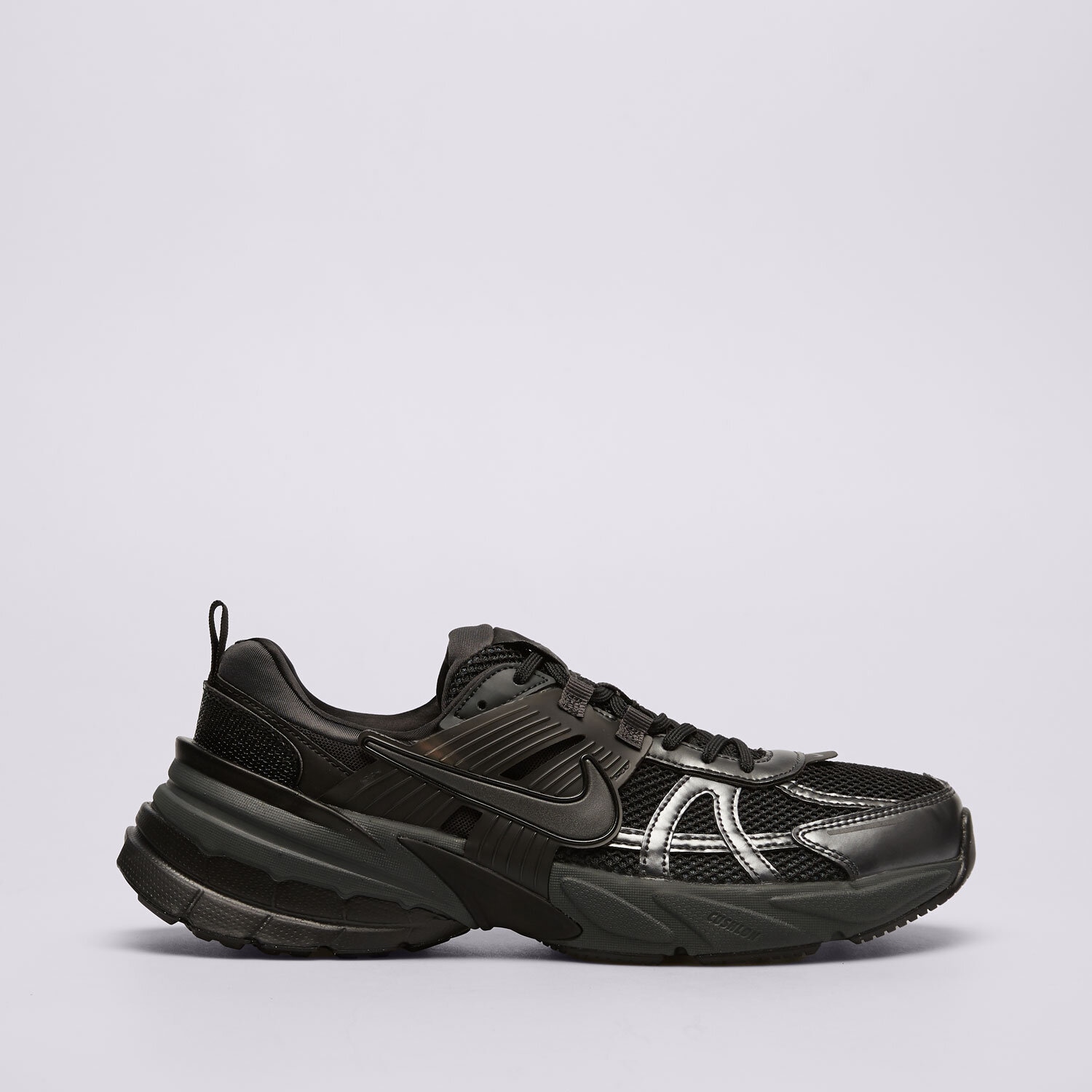 Barbați pantofi sport NIKE V2K RUN  HJ4497-001 Negru