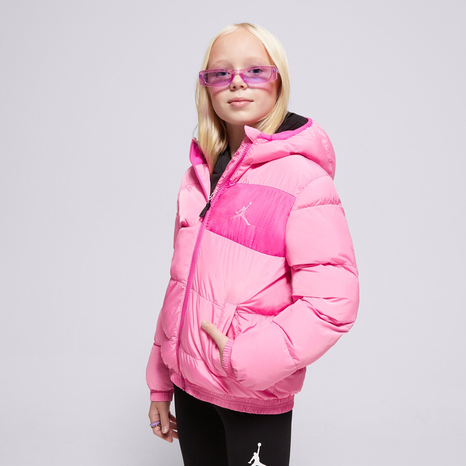 Jachetă de sezon pentru copii (primăvară/toamnă) JORDAN JACHETĂ DE IARNĂ ESSENTIAL MIDWEIGHT PUFFER GIRL 45D195-AFN Roz