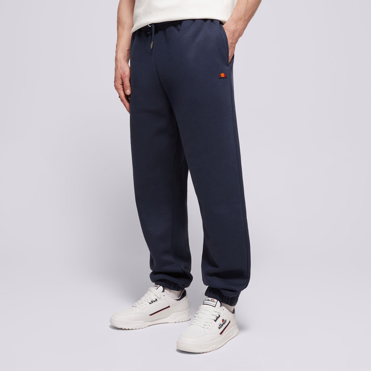Bărbați pantaloni ELLESSE PANTALONI  LOMMA JOG PANT NAVY SMG22038429 Bleumarin