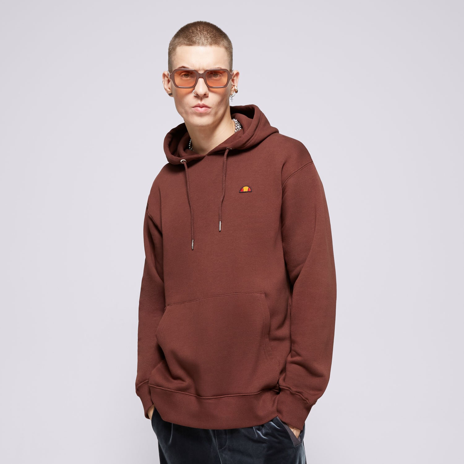 Bărbați bluză ELLESSE BLUZĂ CU GLUGĂ VARON OH HOODY D BRWN SMG22037202 Maro