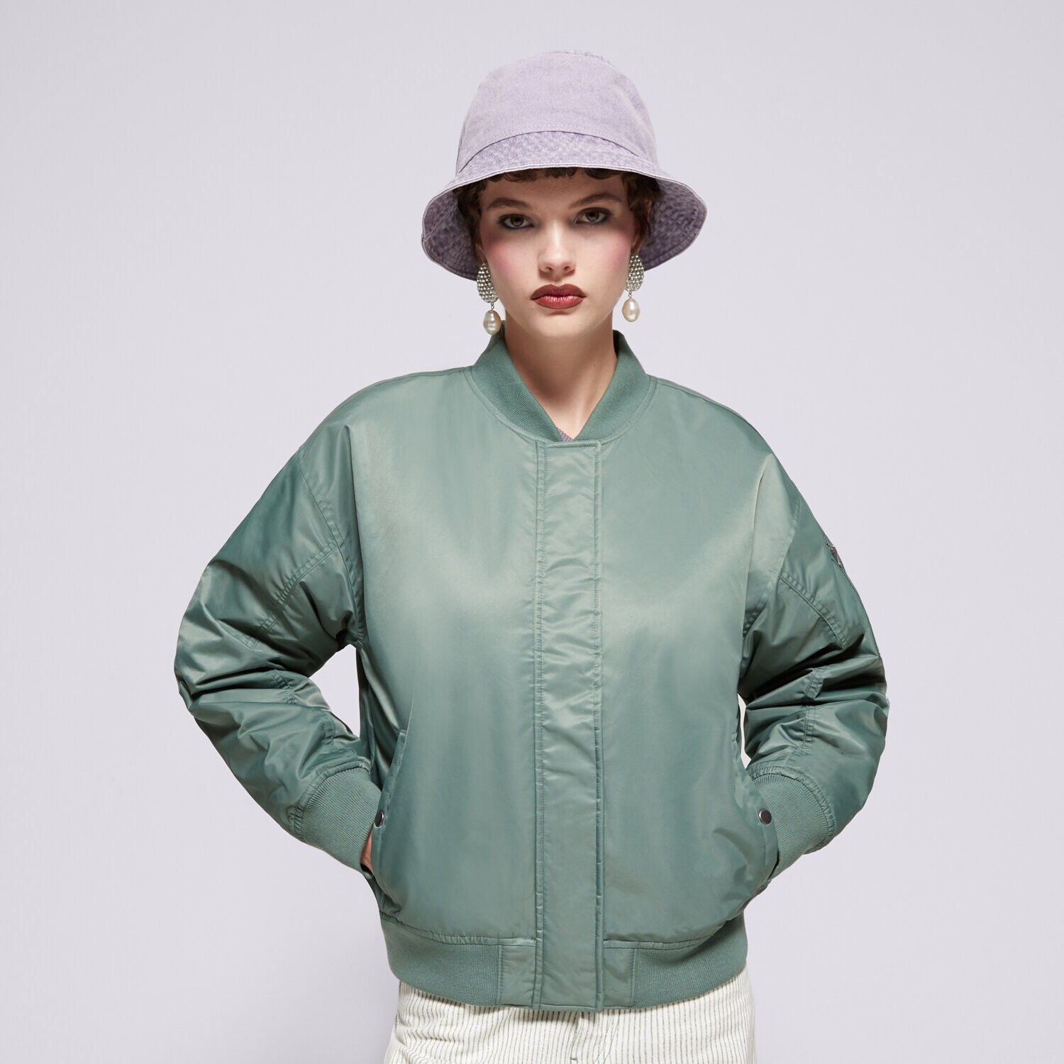 Femei geacă de iarnă VANS JACHETĂ BENNETT BOMBER VN000HJF1CI Verde