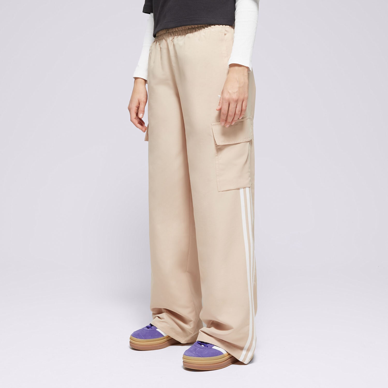 Femei pantaloni ADIDAS PANTALONI  3S CARGO PANTS IZ0717 Bej