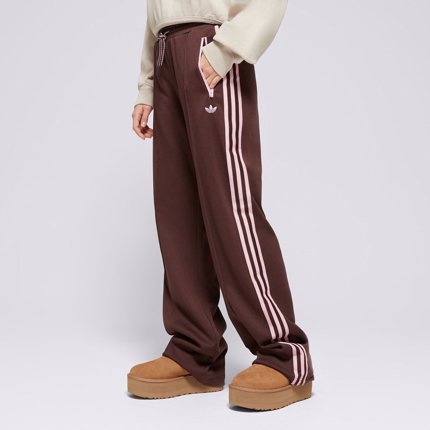 Femei pantaloni ADIDAS PANTALONI  MONTREAL TP JL9631 Maro