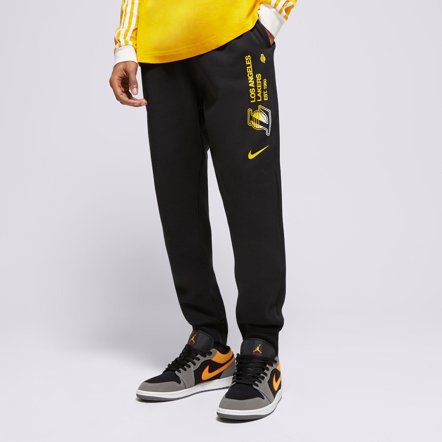 Bărbați pantaloni NIKE PANTALONI  LAL MNK CLUB JGGR CTS FQ3931-010 Negru