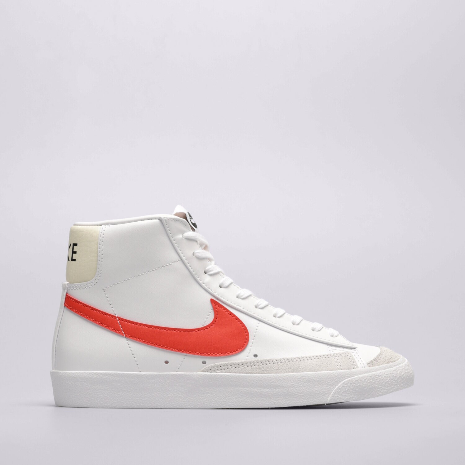 Barbați pantofi sport NIKE BLAZER MID '77 VINTAGE BQ6806-122 Alb