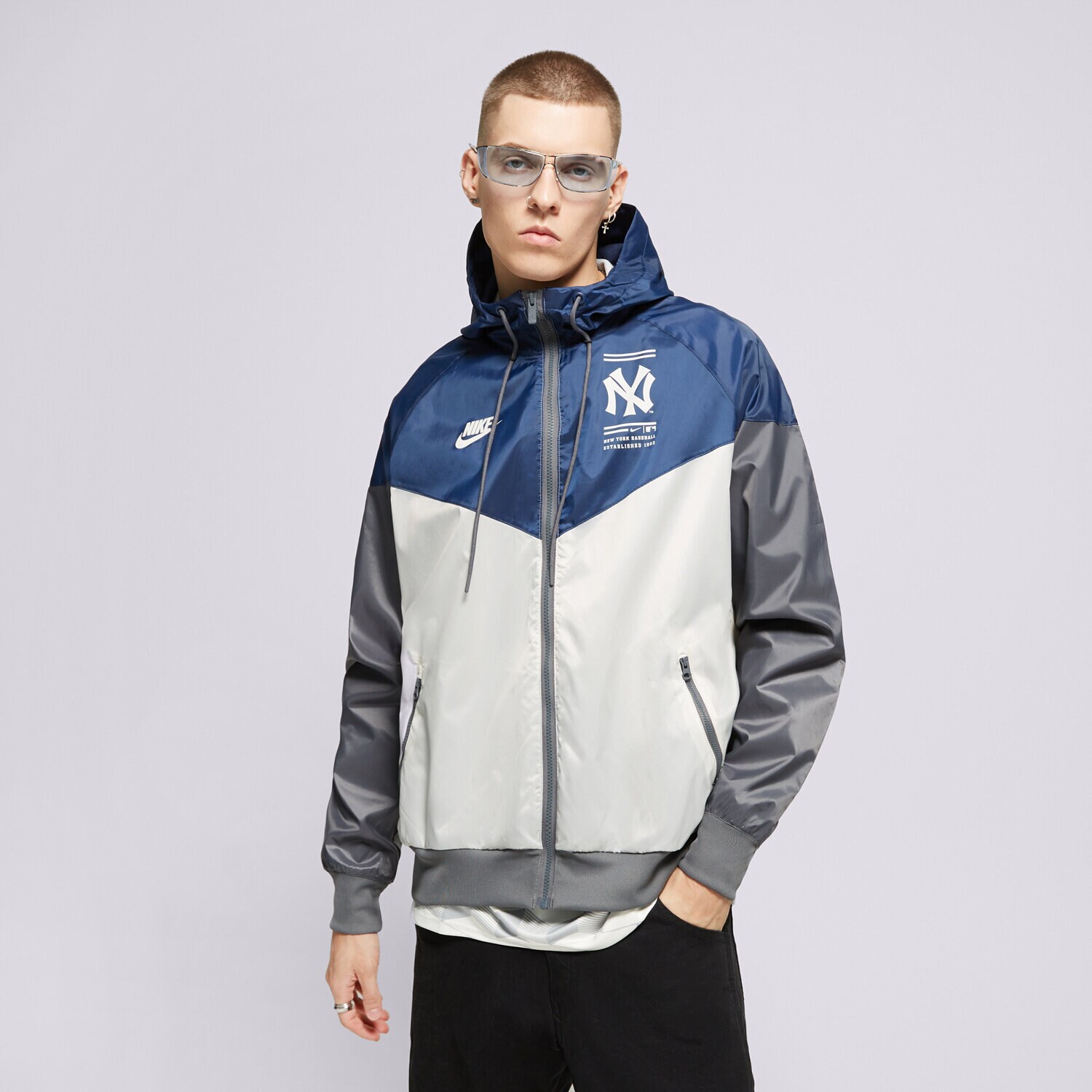 Bărbați jachetă NIKE JACHETĂ WINDRUNNER NEW YORK YANKEES MLB 01BZ-09IU-N27-WWC Bleumarin