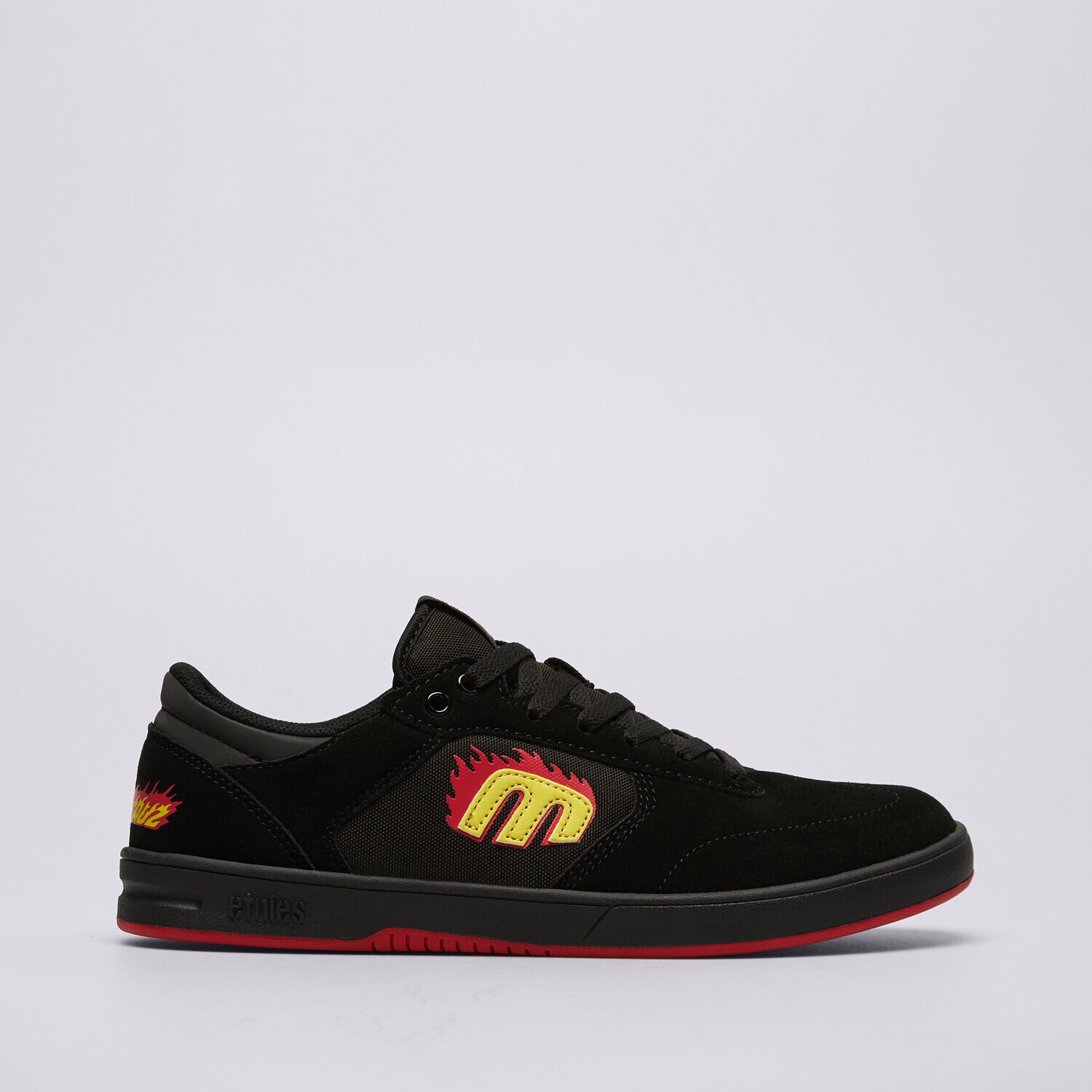 Barbați pantofi sport ETNIES WINDROW X SANTA CRUZ FLAME 4107000615551 Negru
