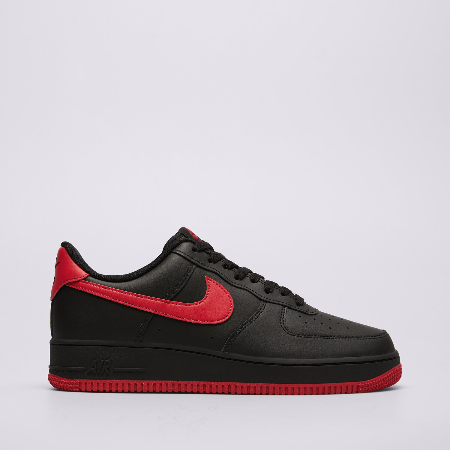 Barbați pantofi sport NIKE AIR FORCE 1 '07  FJ4146-002 Roșu
