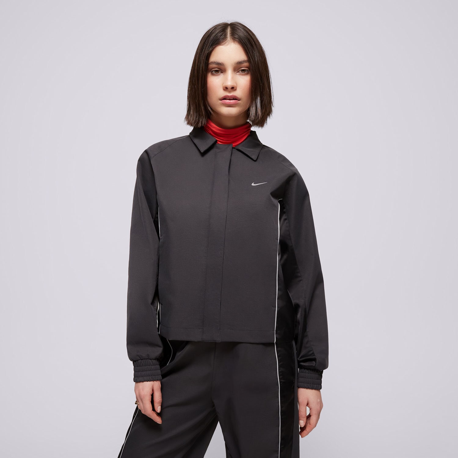 Femei jachetă NIKE JACHETĂ W NSW JKT WVN SW HQ3750-010 Negru