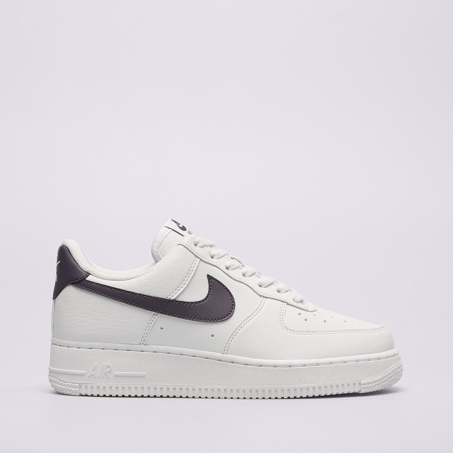 Femei pantofi sport NIKE AIR FORCE 1 '07 NEXT NATURE DC9486-106 Alb