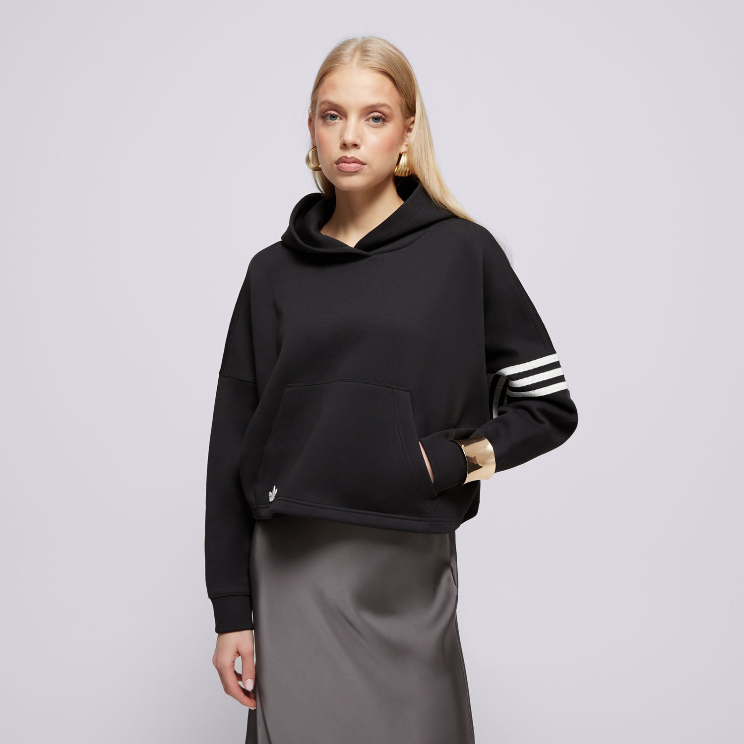 Femei bluză ADIDAS BLUZĂ CU GLUGĂ NEUCL HOODIE IW5607 Negru