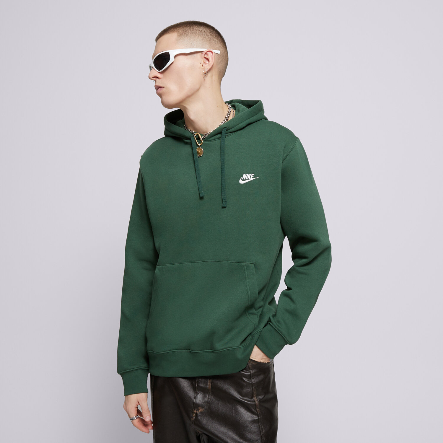 Bărbați bluză NIKE BLUZĂ CU GLUGĂ M NSW CLUB HOODIE PO BB BV2654-323 Verde