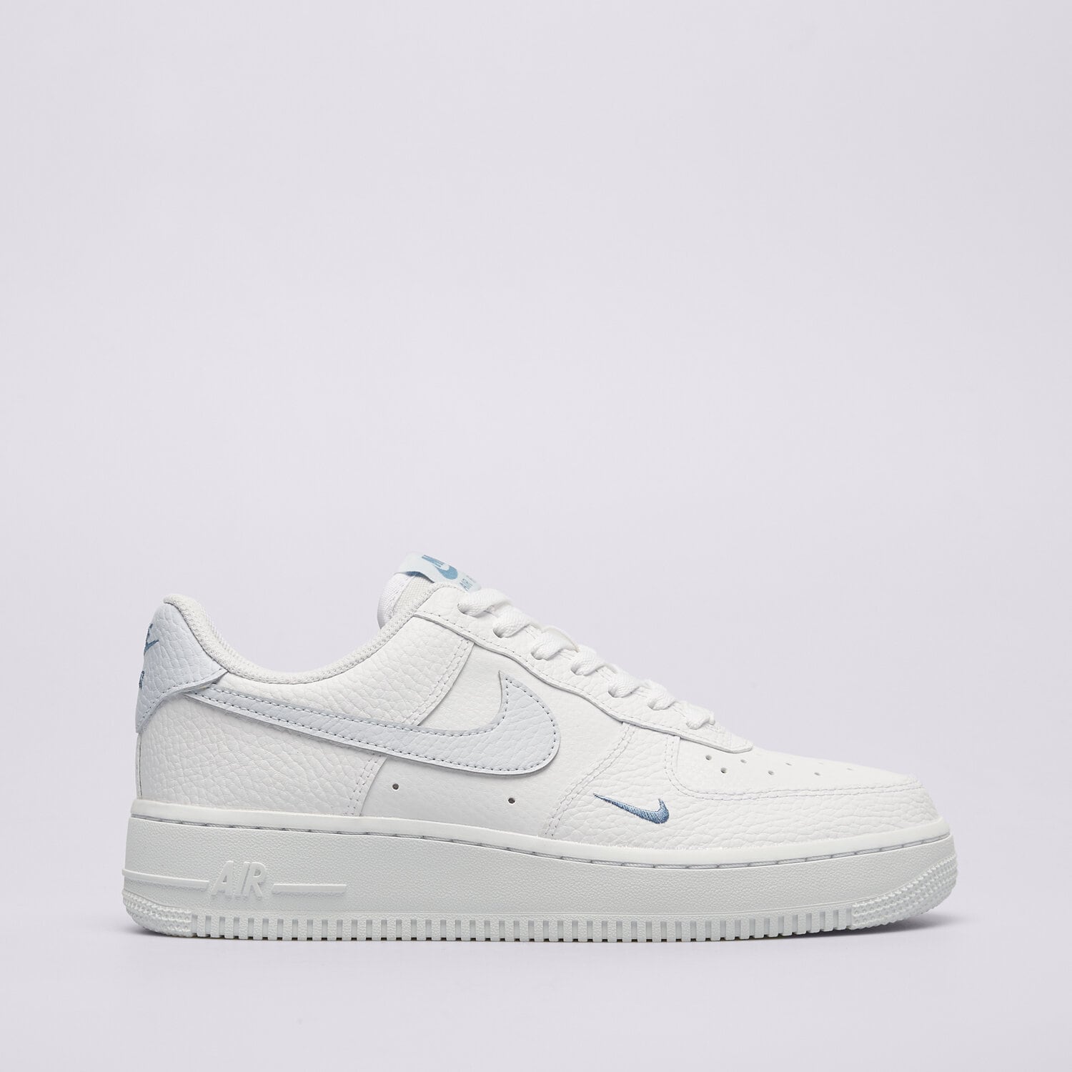 Femei pantofi sport NIKE WMNS AIR FORCE 1 '07 HV2511-100 Alb