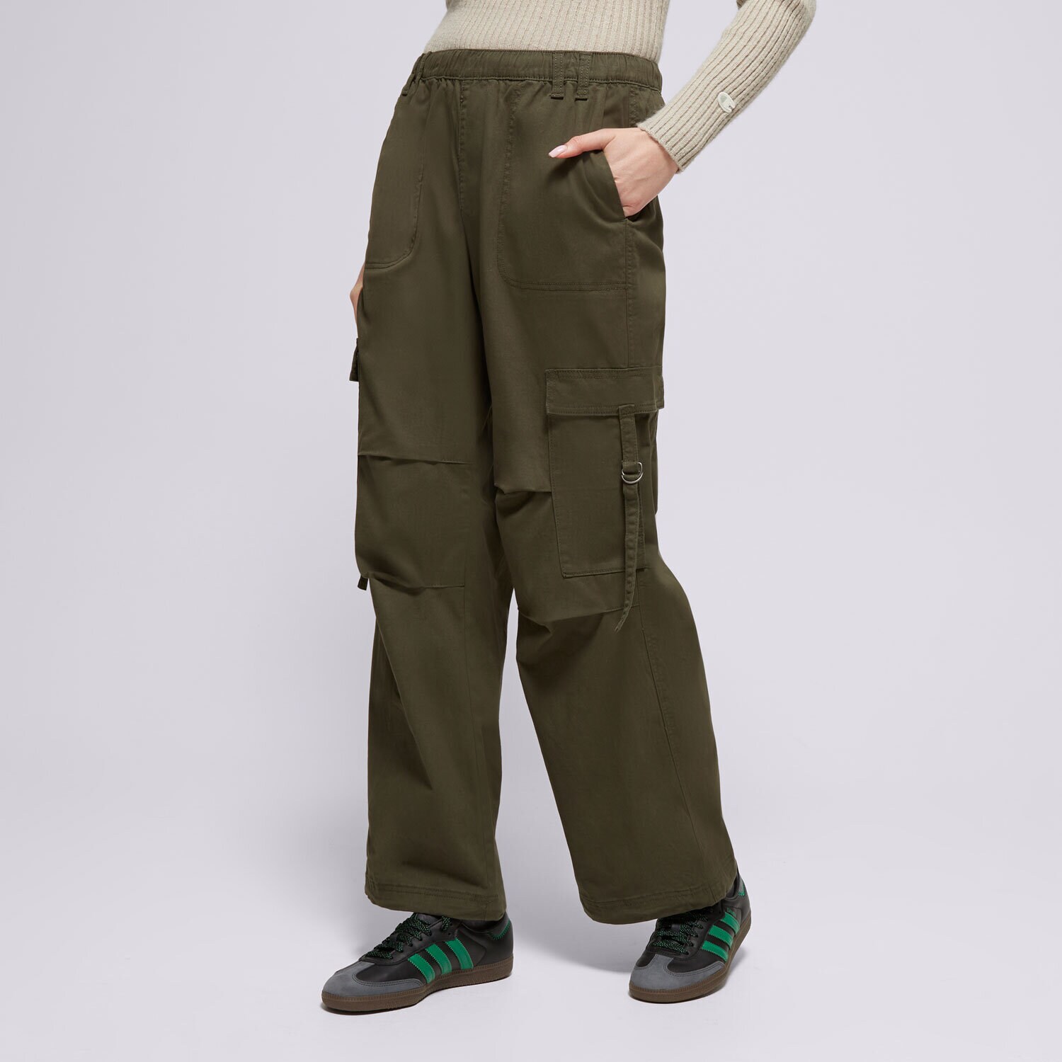Femei pantaloni CHAMPION PANTALONI  PARACHUTE PANTS 117503GS508 Kaki