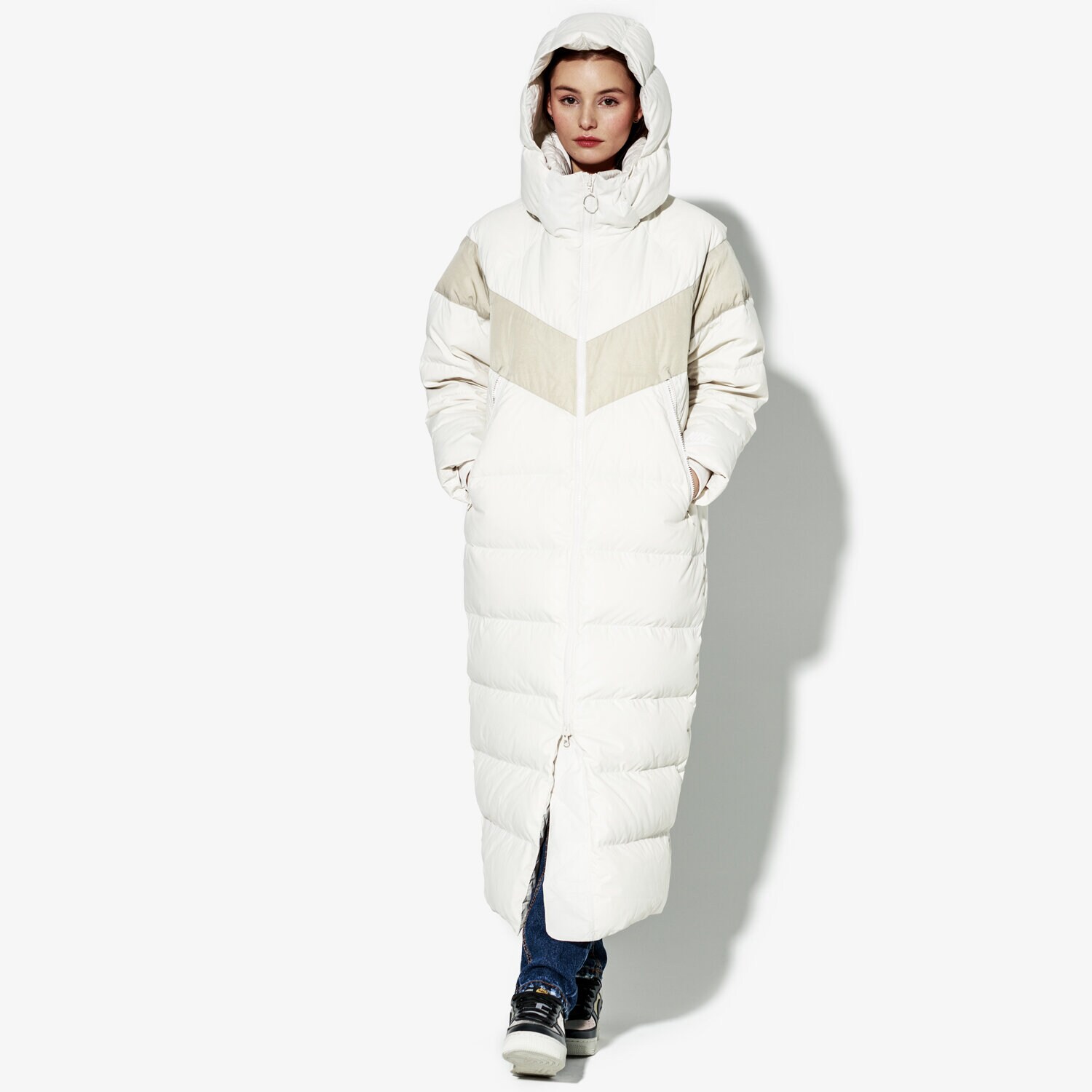 Femei geacă de iarnă NIKE JACHETĂ W NSW DWN FILL PARKA LONG AH8694-030 Alb