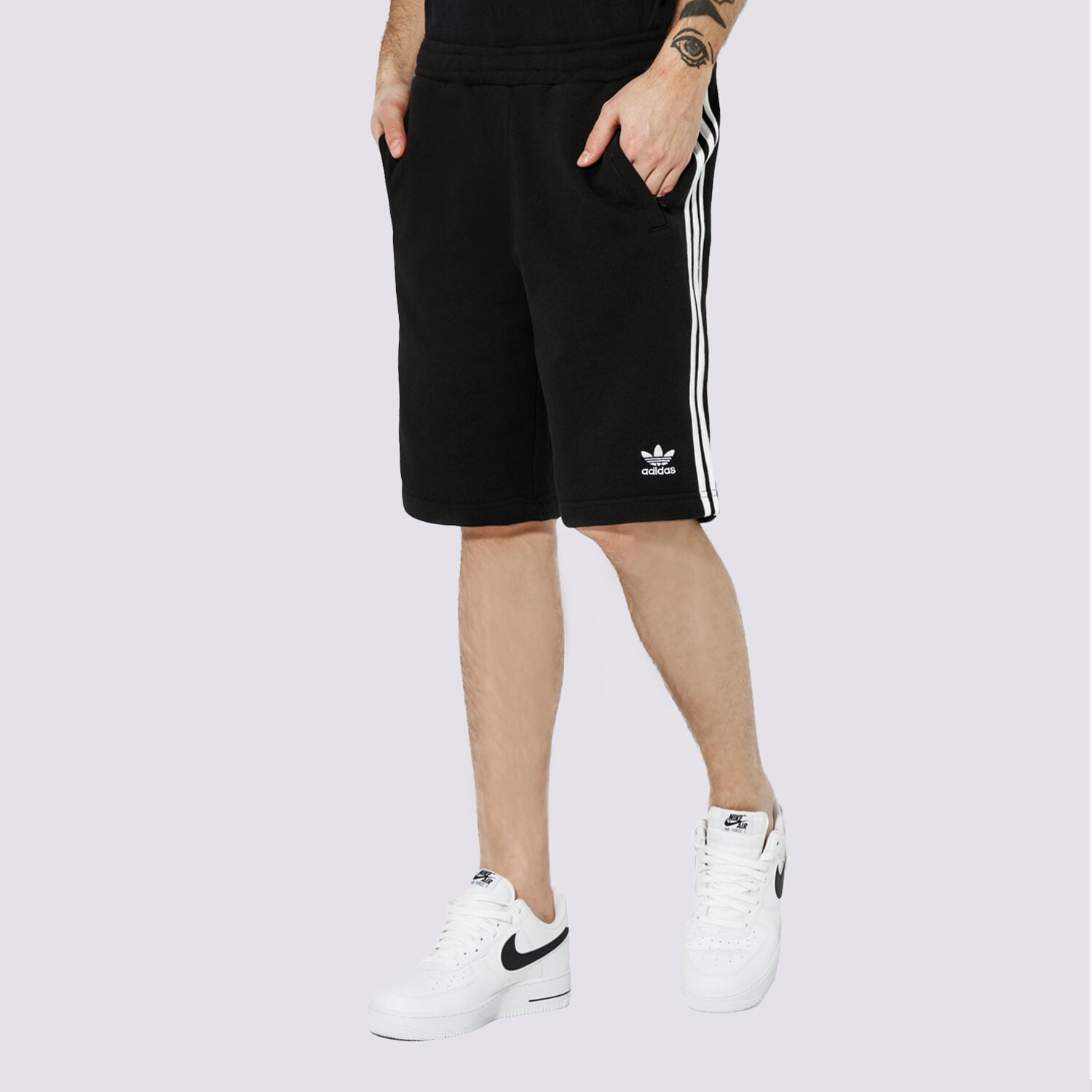 Femei pantaloni scurți ADIDAS PANTALONI SCURȚI 3-STRIPE SHORT ADICOLOR DH5798 Negru