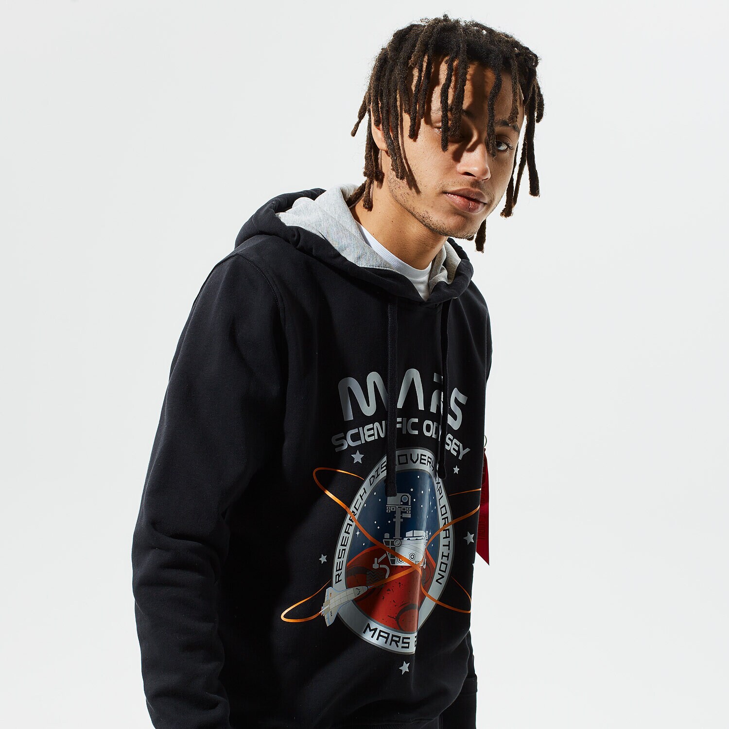 Bărbați bluză ALPHA INDUSTRIES BLUZĂ CU GLUGĂ MISSION TO MARS HOODY 12633003 Negru