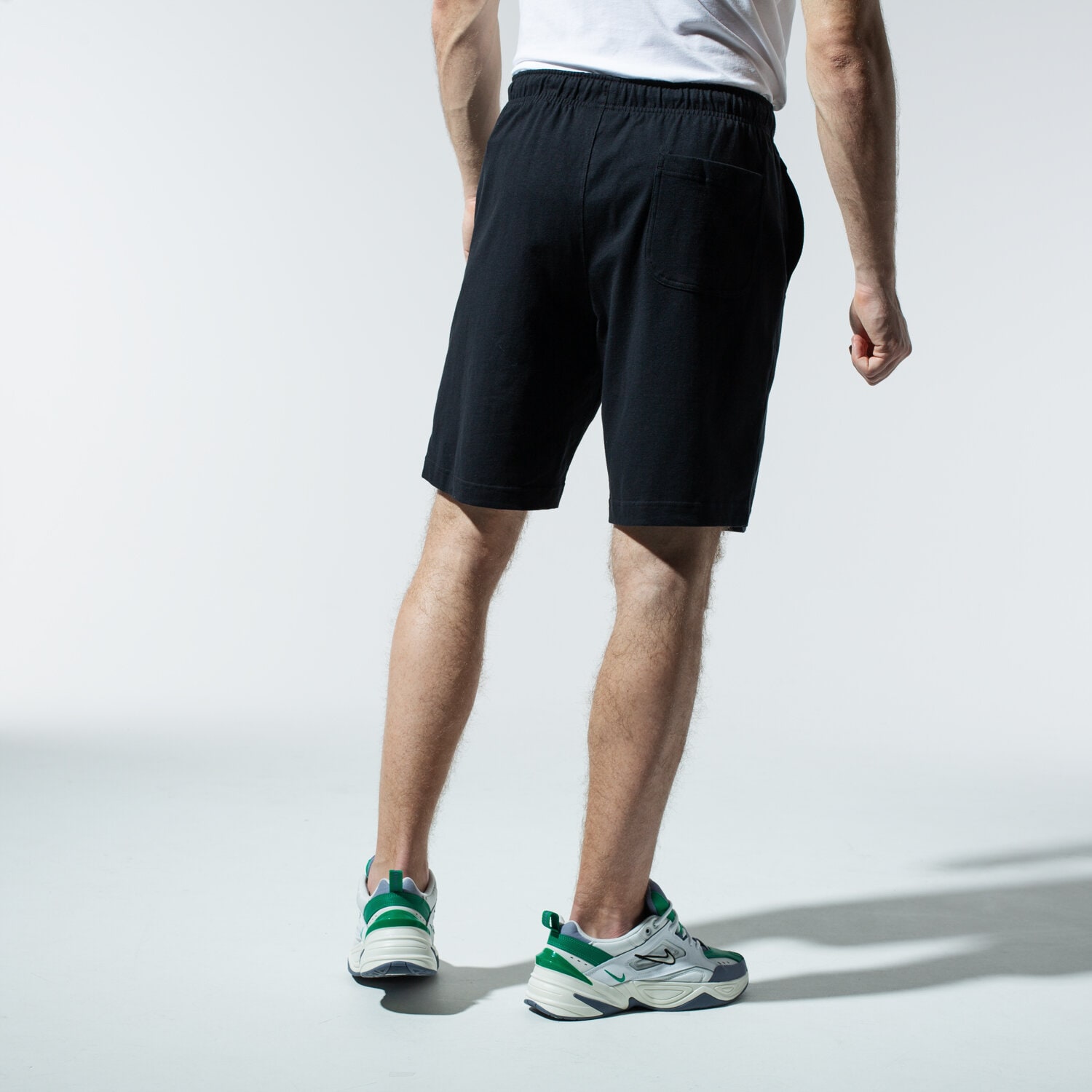 Femei pantaloni scurți NIKE PANTALONI SCURȚI NIKE SPORTSWEAR CLUB FLEECE SHORTS BV2772-010 Negru