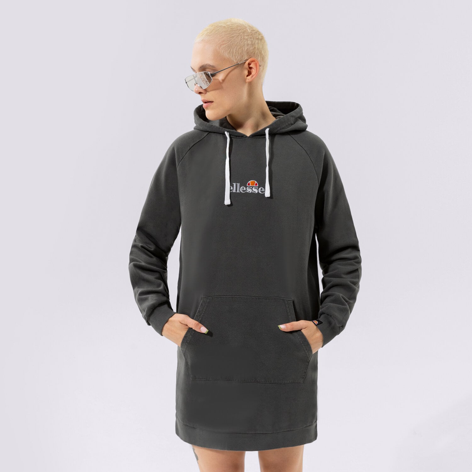 Femei bluză ELLESSE BLUZĂ CU GLUGĂ TRIPHALATRENINGS BLK SGK13152011 Negru