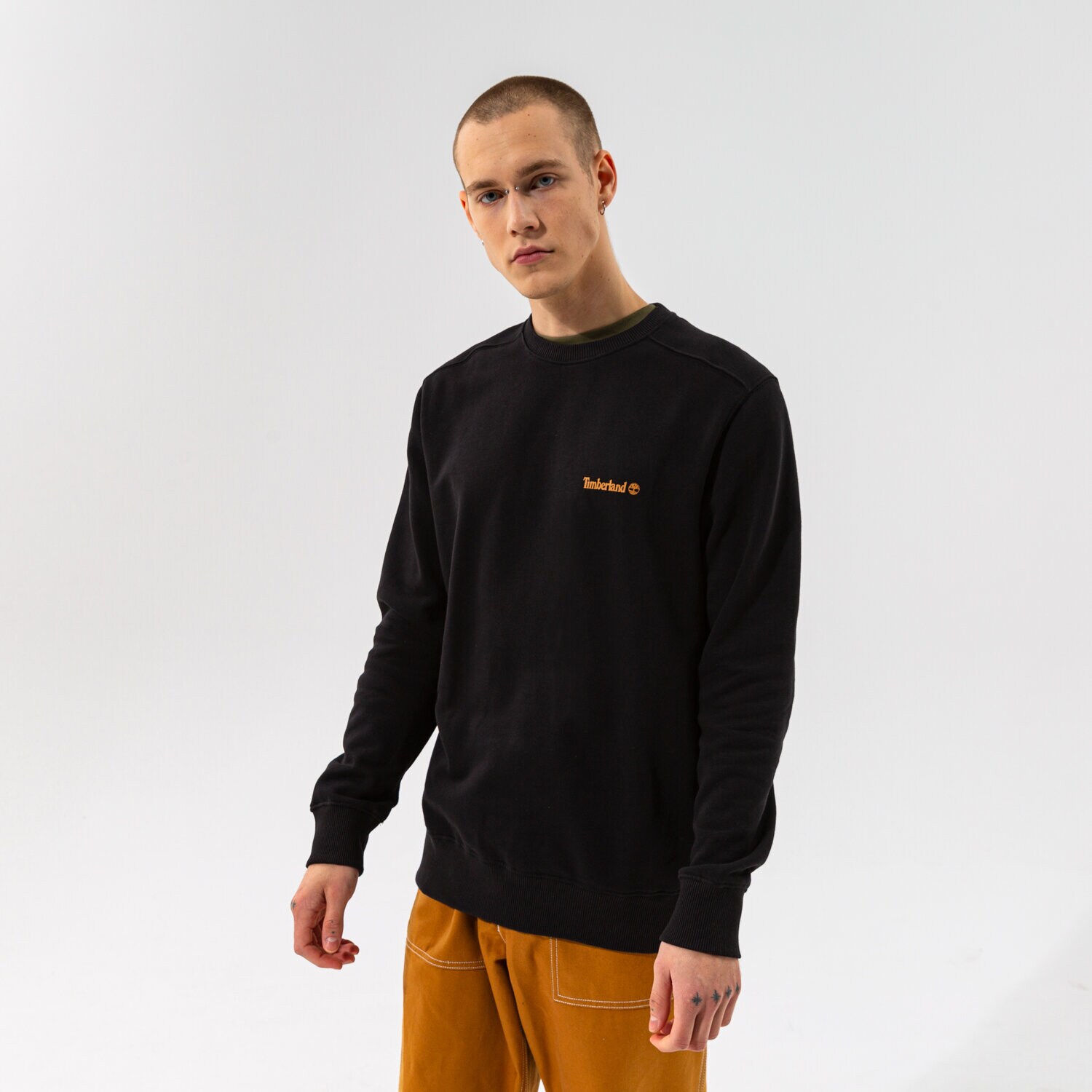 Bărbați bluză TIMBERLAND BLUZĂ CHEST LOGO CREW BLACK TB0A5PDV0011 Negru