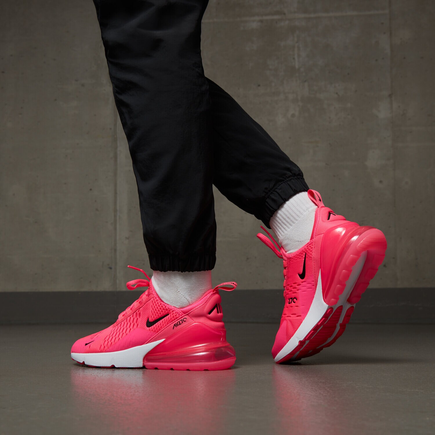 Femei pantofi sport NIKE WMNS AIR MAX 270  FB8472-600 Alb