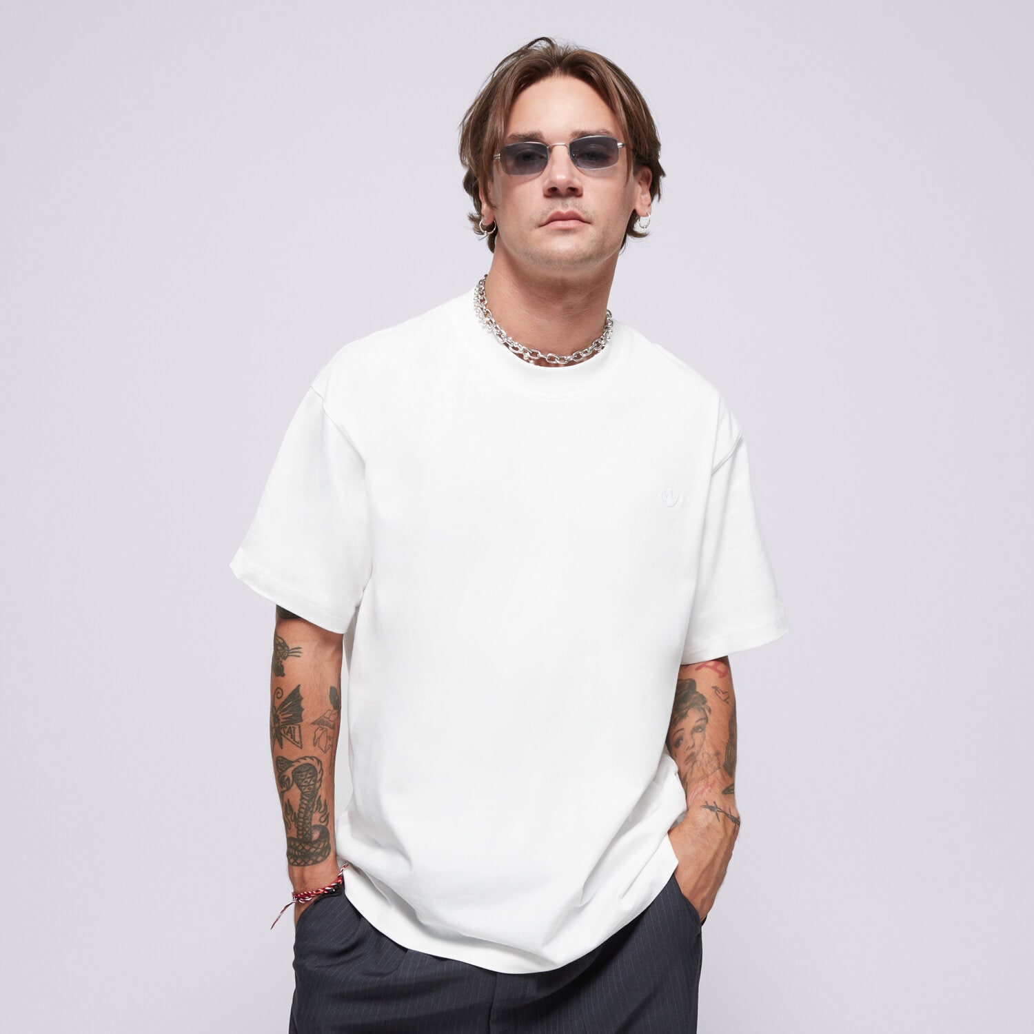 Bărbați tricou ADIDAS TRICOU P ESS TEE IY2252 Alb