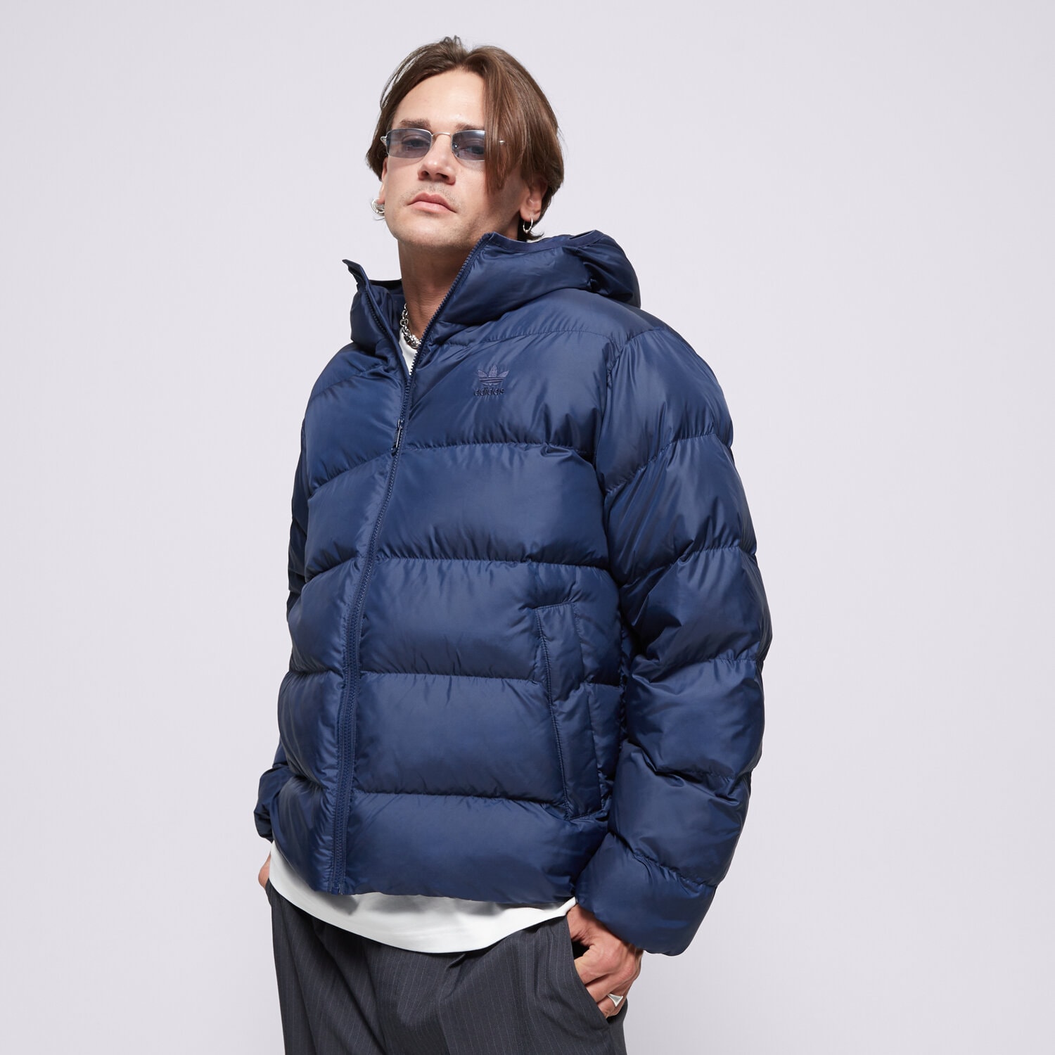 Bărbați eacă de iarnă ADIDAS JACHETĂ DE IARNĂ COMMERCIAL PUFF IY3397 Bleumarin