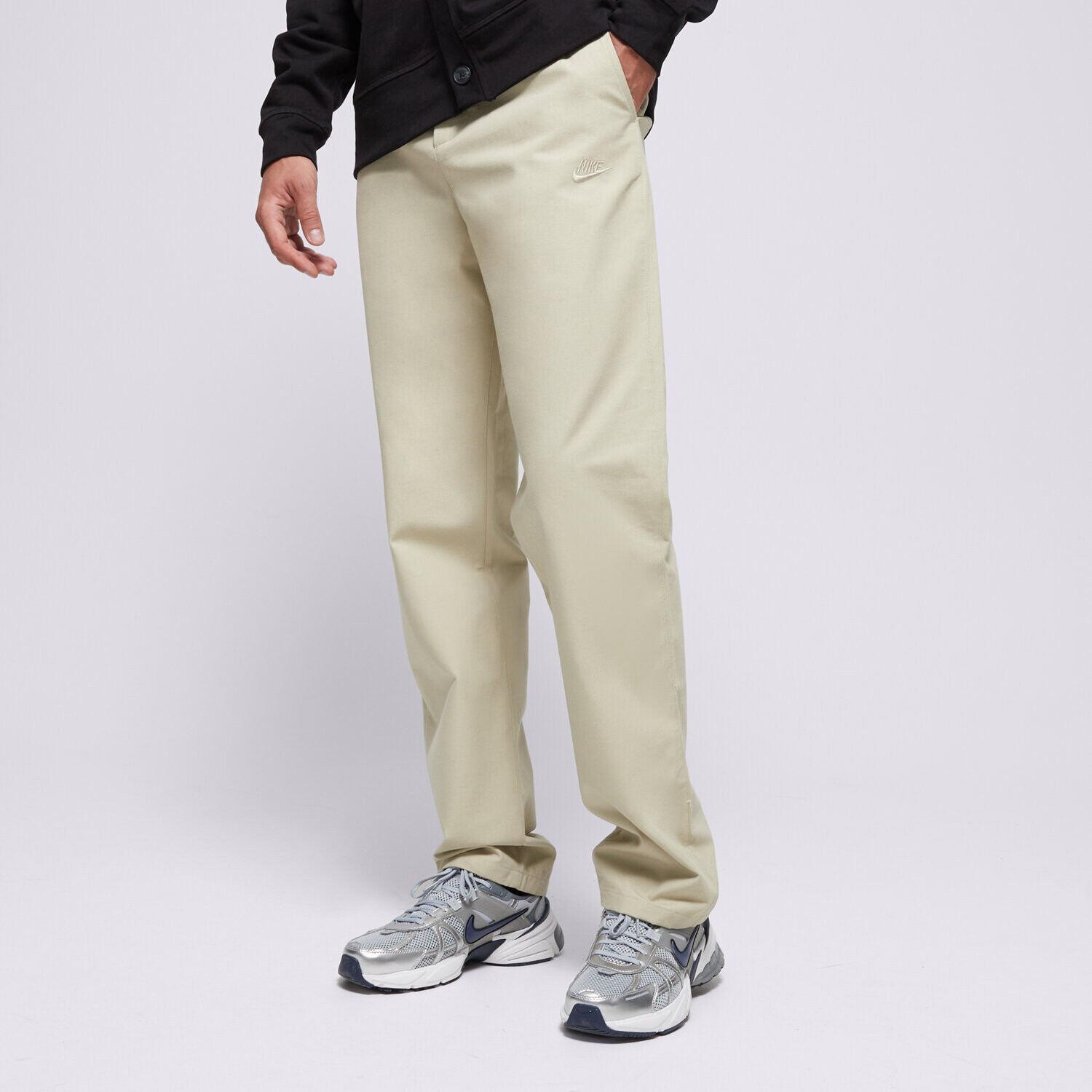 Bărbați pantaloni NIKE PANTALONI  NIKE CLUB FZ5770-251 Bej