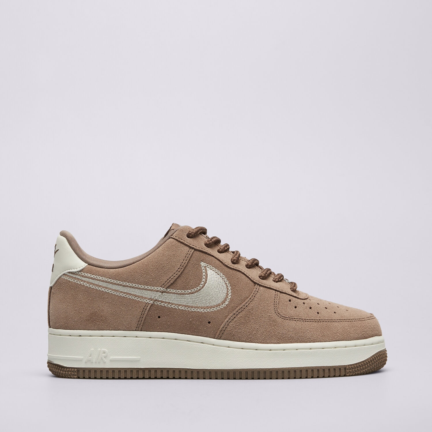 Barbați pantofi sport NIKE AIR FORCE 1 '07 LV8 HJ4465-200 Maro