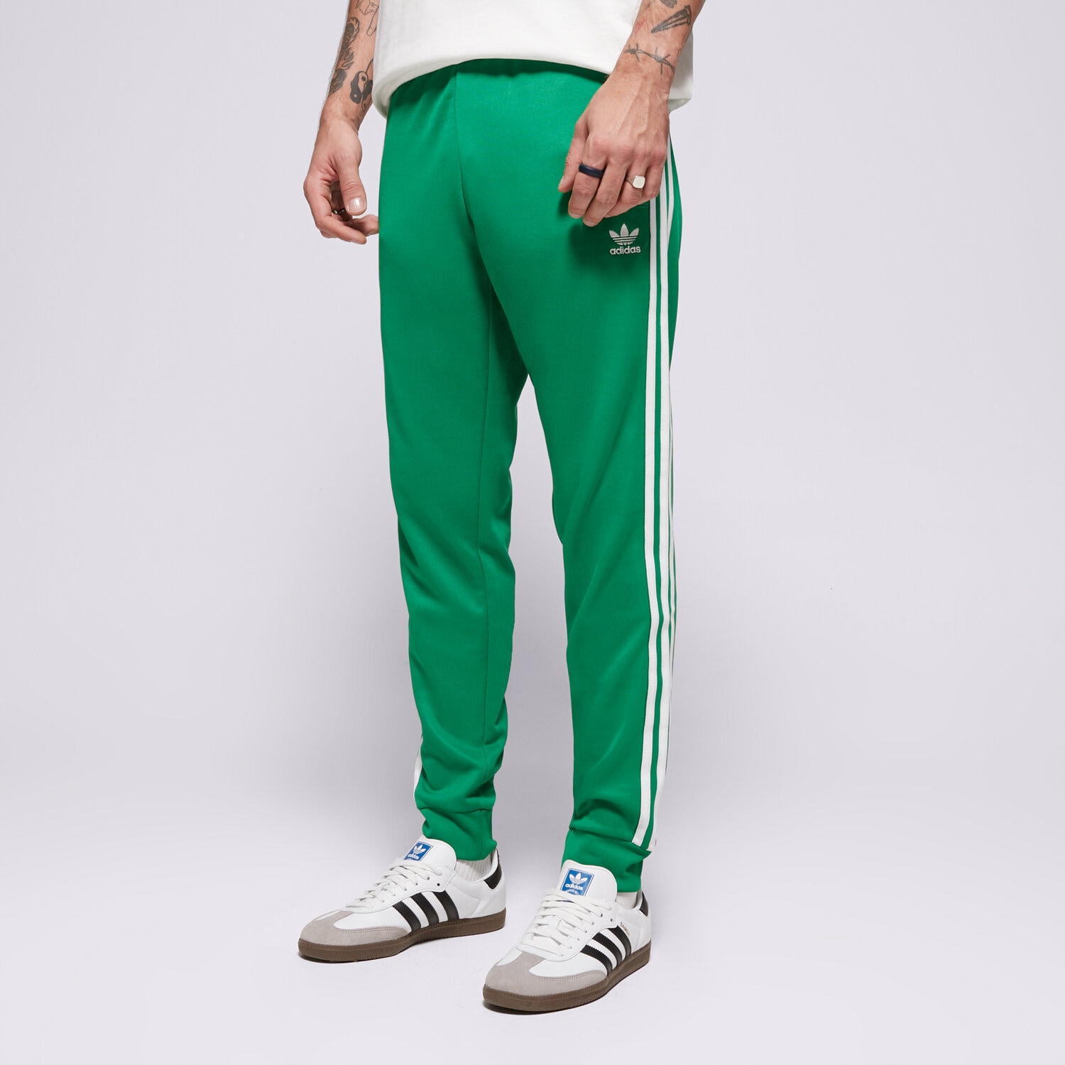 Bărbați pantaloni ADIDAS PANTALONI  SST TP IK3515 Verde