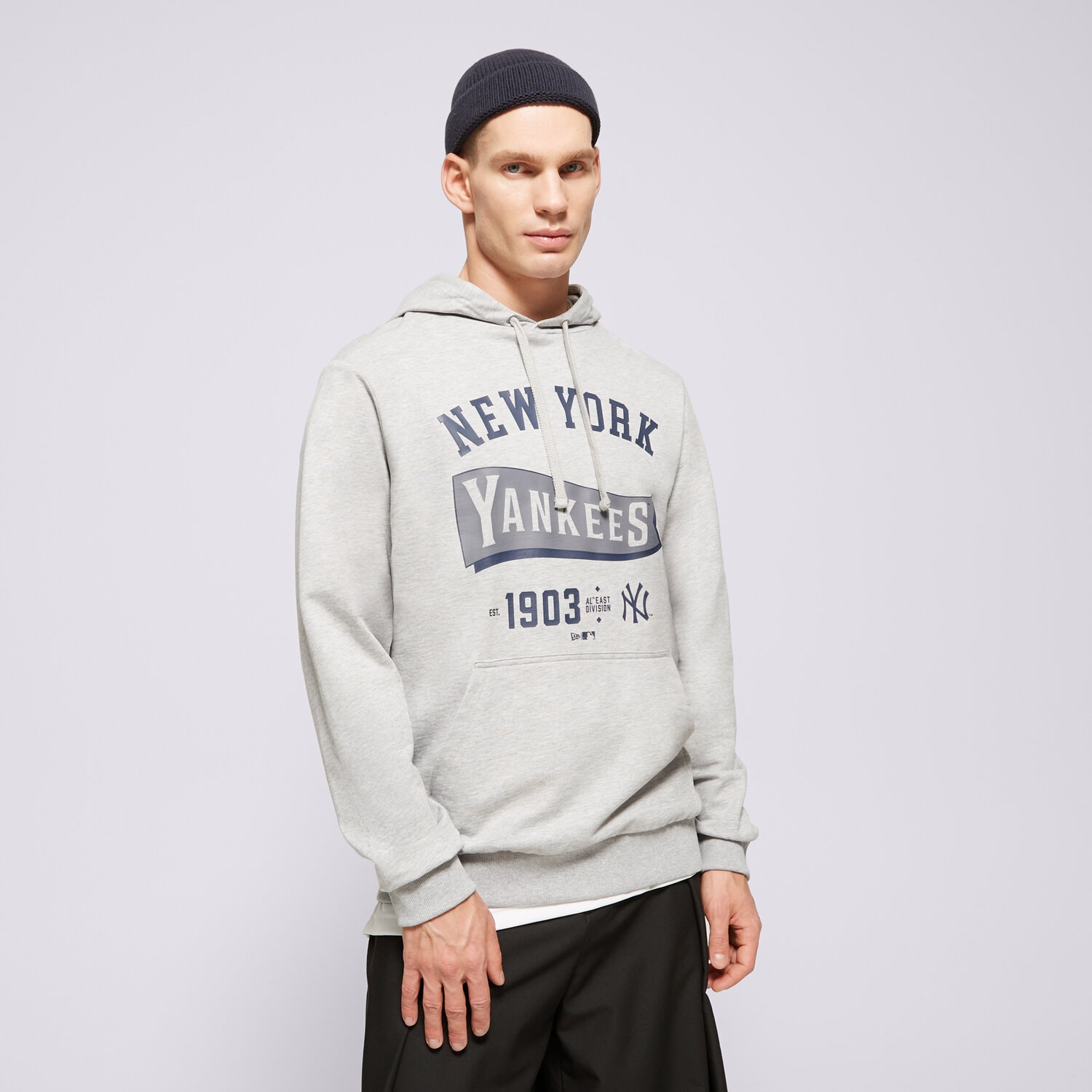 Bărbați bluză NEW ERA BLUZĂ CU GLUGĂ MLB PENNANT NYY NEW YORK YANKEES 60596192 Gri