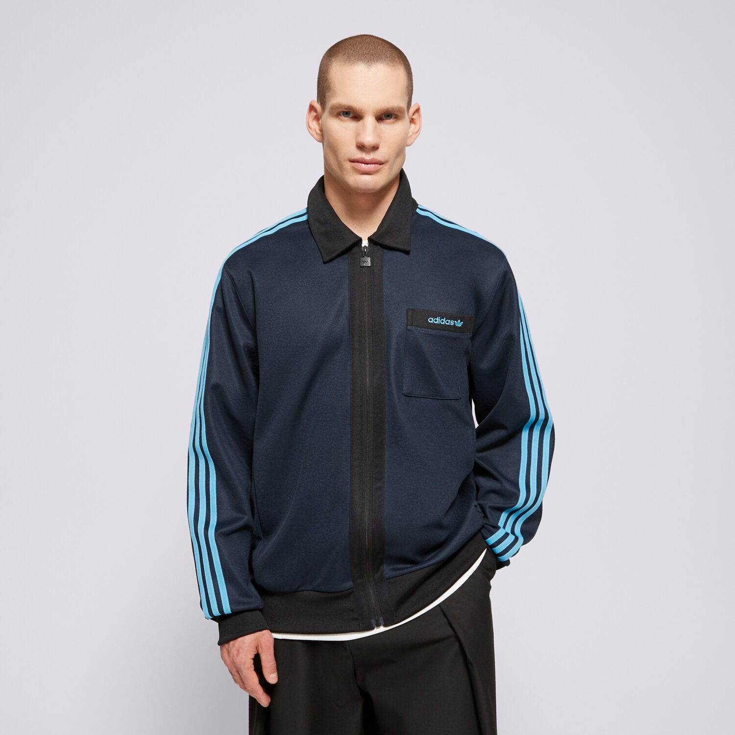 Bărbați bluză ADIDAS BLUZĂ TT JC8361 Bleumarin