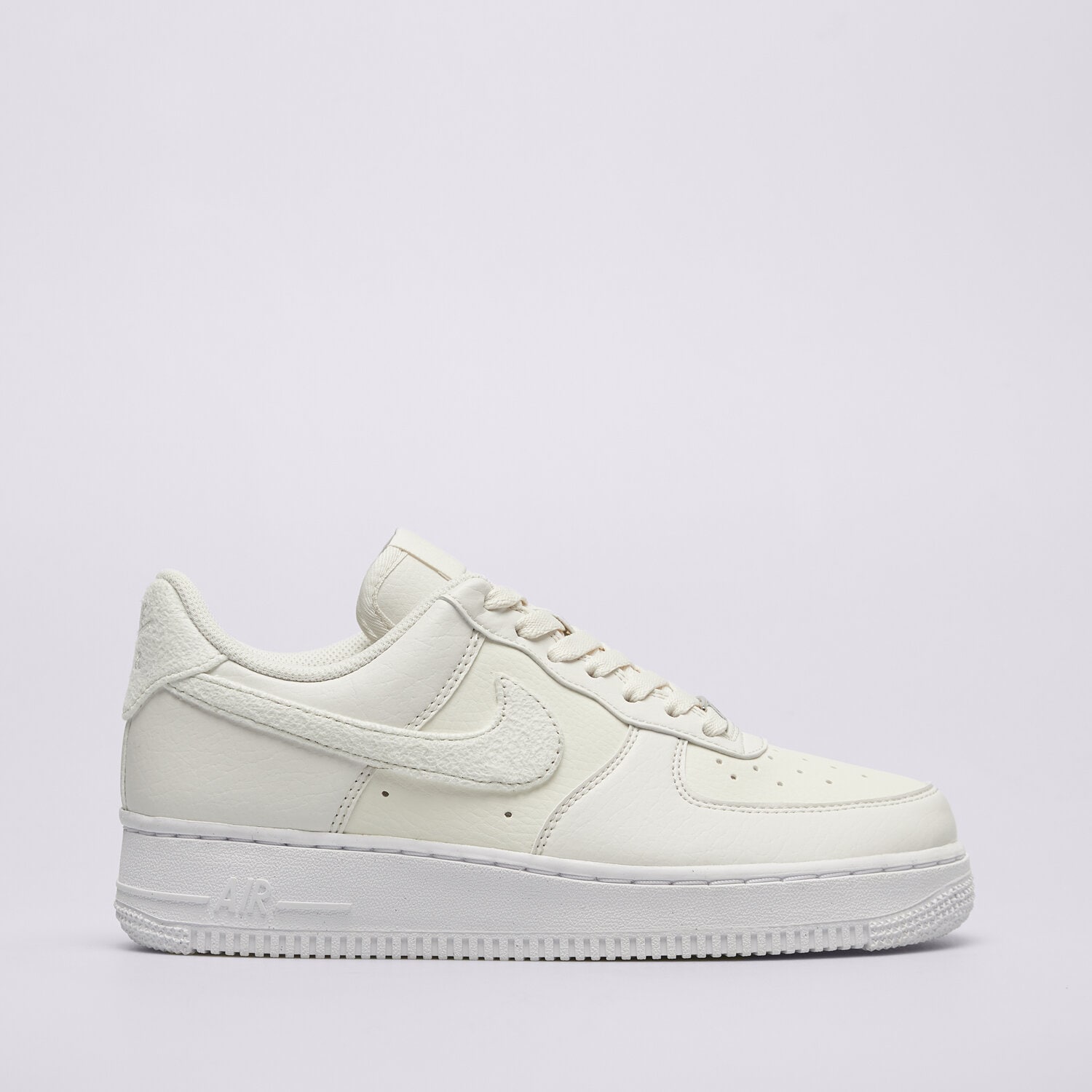 Femei pantofi sport NIKE W AIR FORCE 1 '07 NEXT NATURE HQ3905-001 Bej