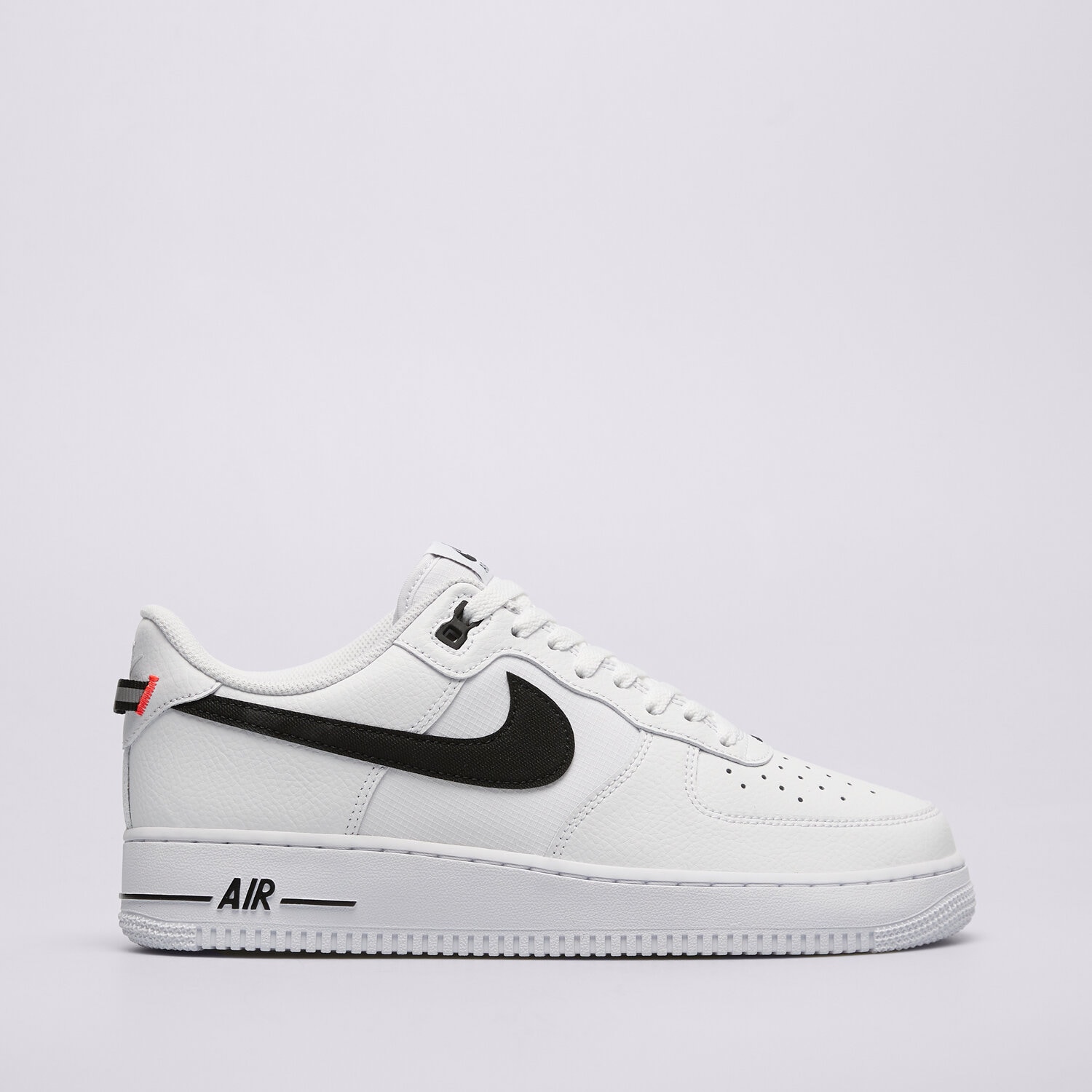 Barbați pantofi sport NIKE AIR FORCE 1 '07 HV9509-100 Alb