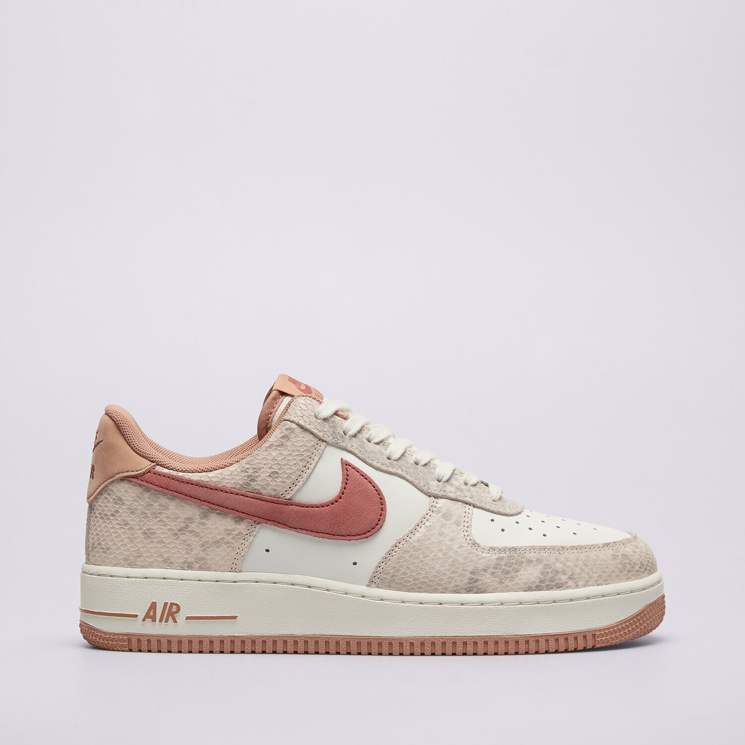 Barbați pantofi sport NIKE AIR FORCE 1 '07 LV8 HF2898-100 Alb