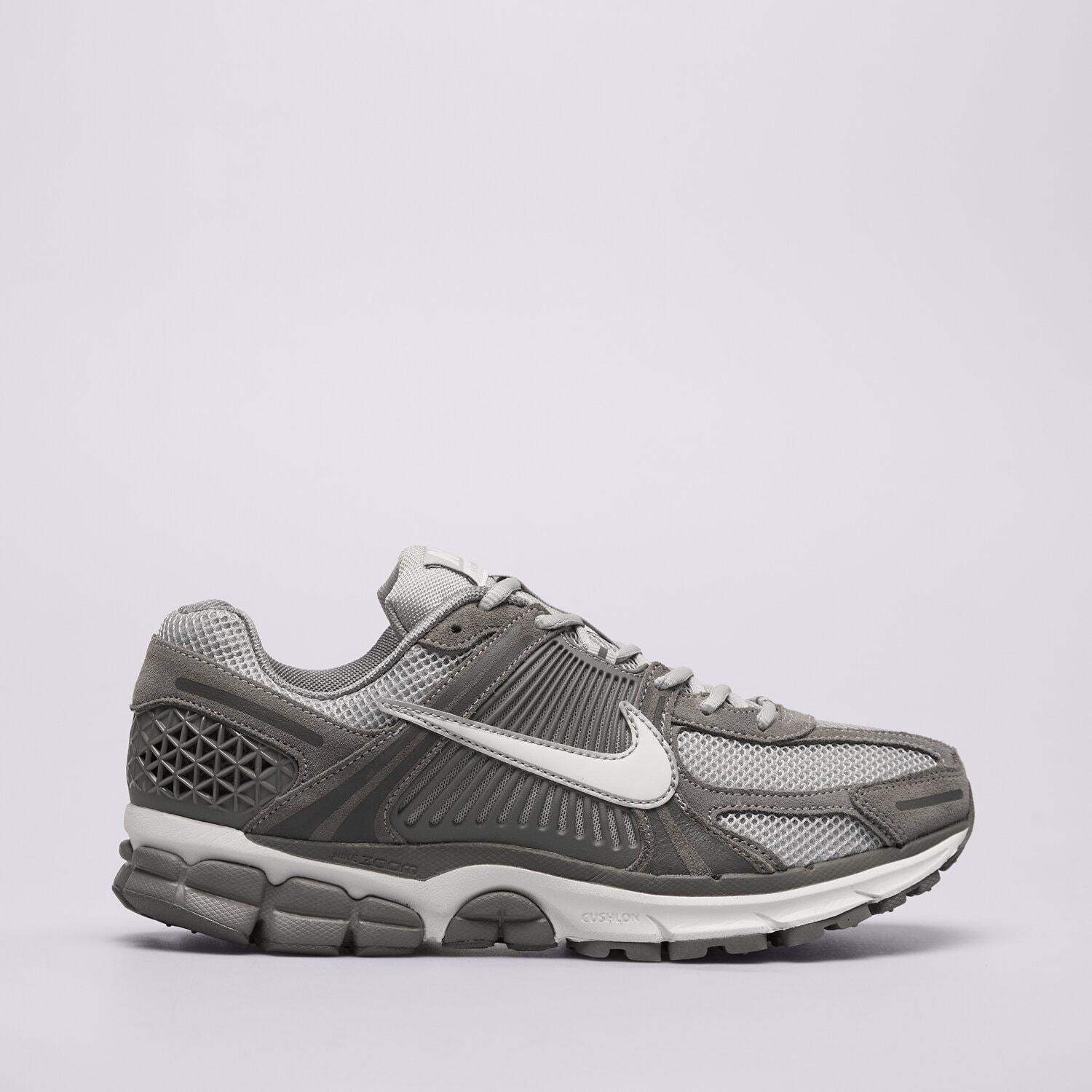 Barbați pantofi sport NIKE ZOOM VOMERO 5 HF1553-003 Gri