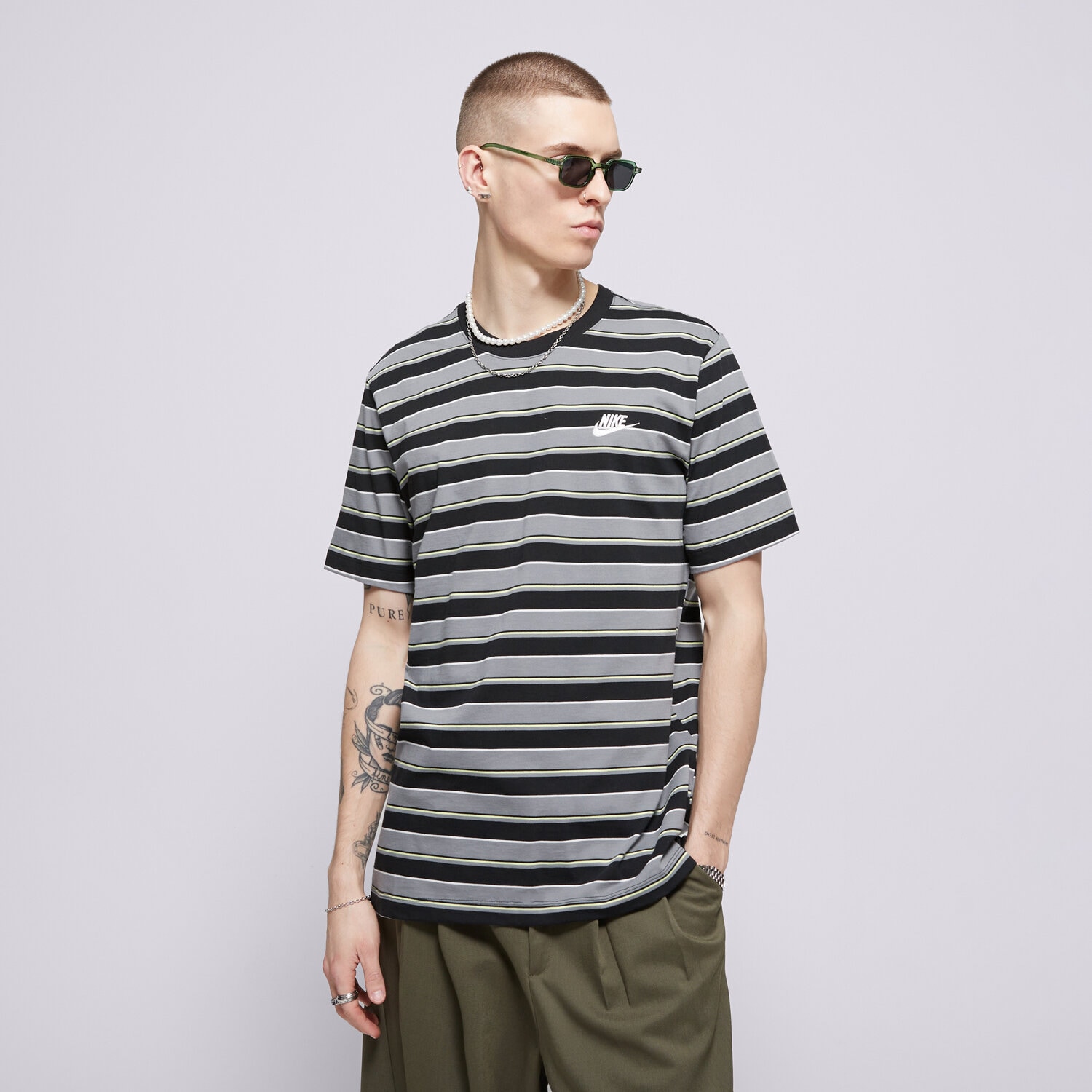 Bărbați tricou NIKE TRICOU M NSW TEE CLUB STRIPE SP25 HJ0550-010 Mulicolor