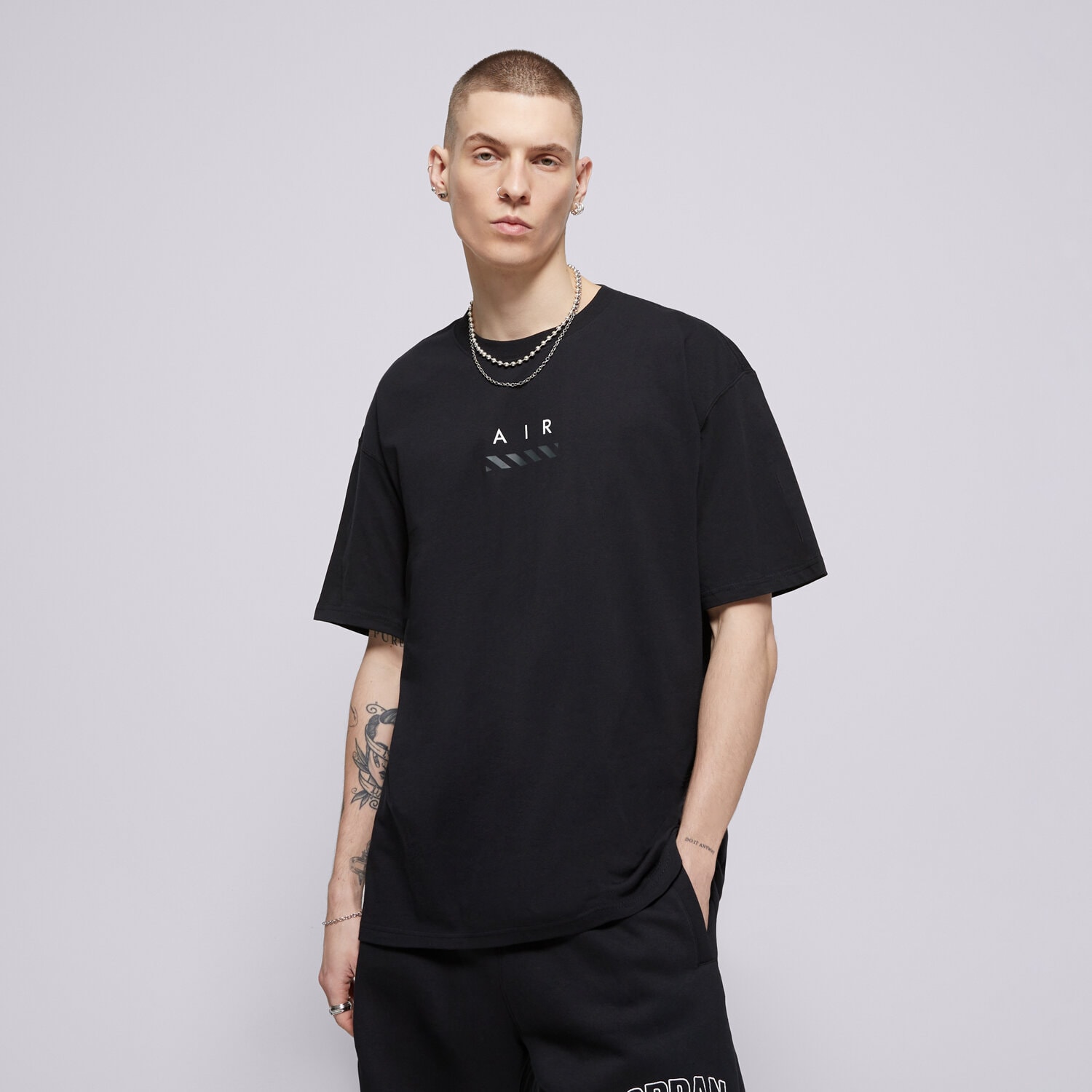 Bărbați tricou NIKE TRICOU M NSW TEE M90 NK AIR SP25 2 HJ0580-010 Negru