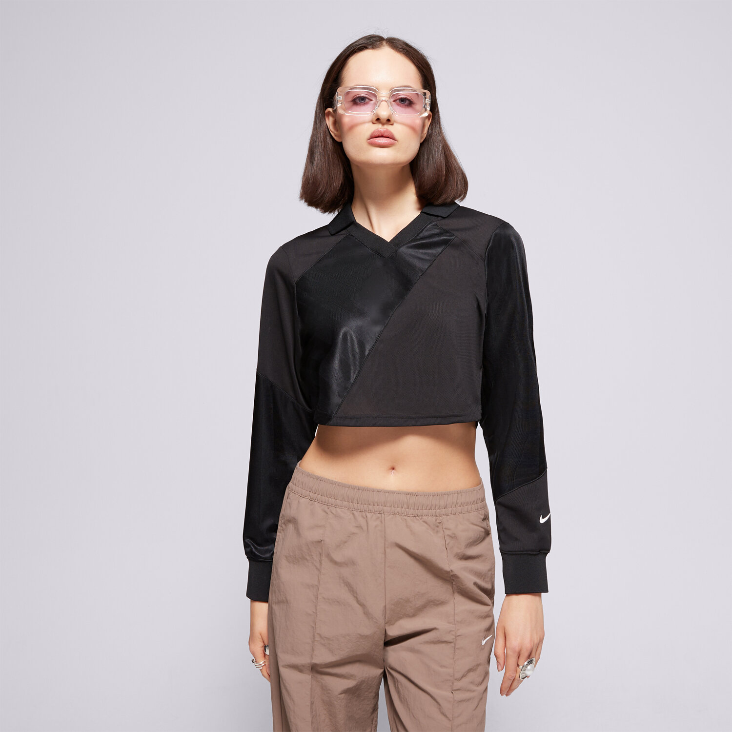 Femei tricou NIKE TRICOU W NSW STREET LS CROP JRSY HF9507-010 Negru