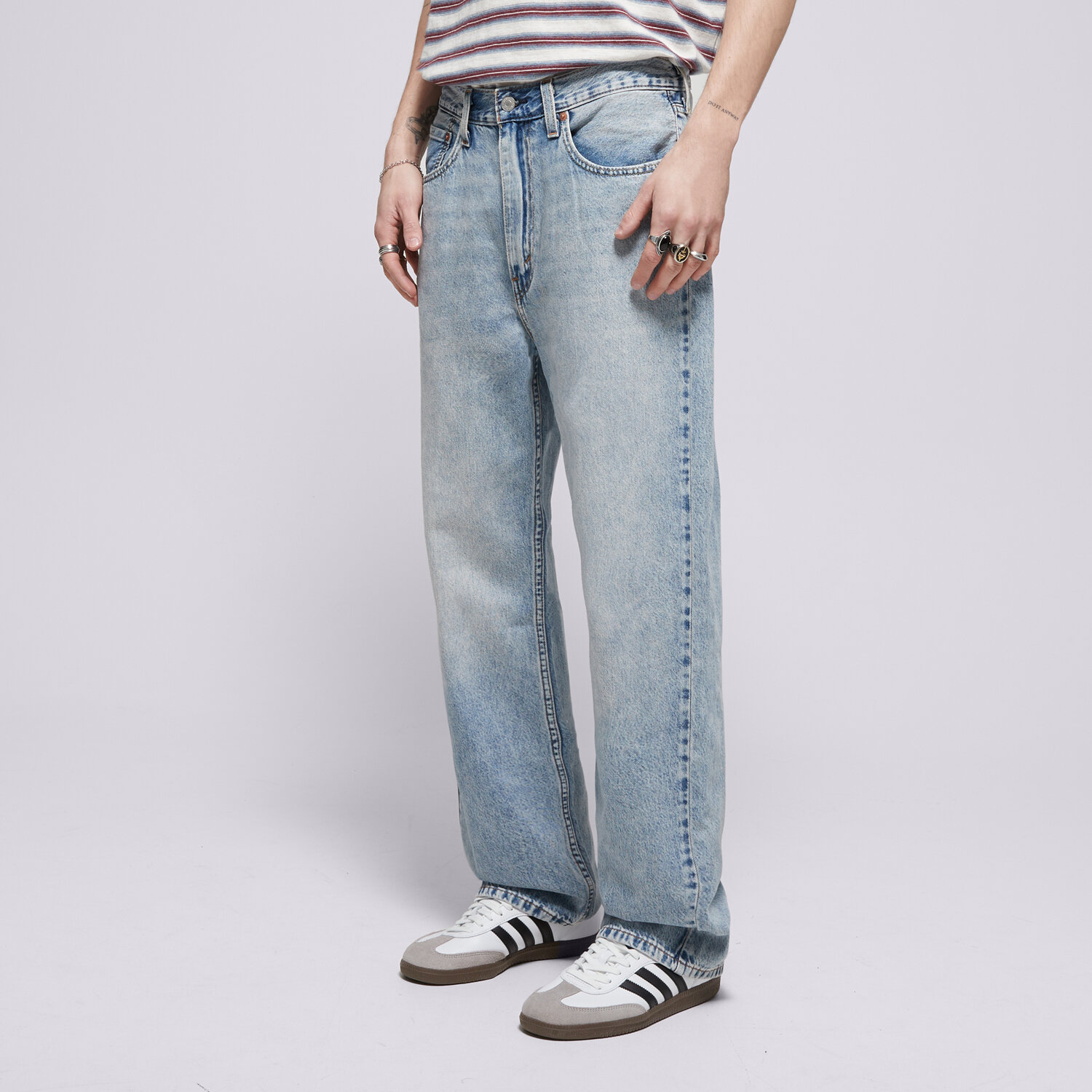 Bărbați pantaloni LEVI'S PANTALONI  565 LOOSE STRAIGHT MED INDIGO - WORN IN A7221-0028 Albastru